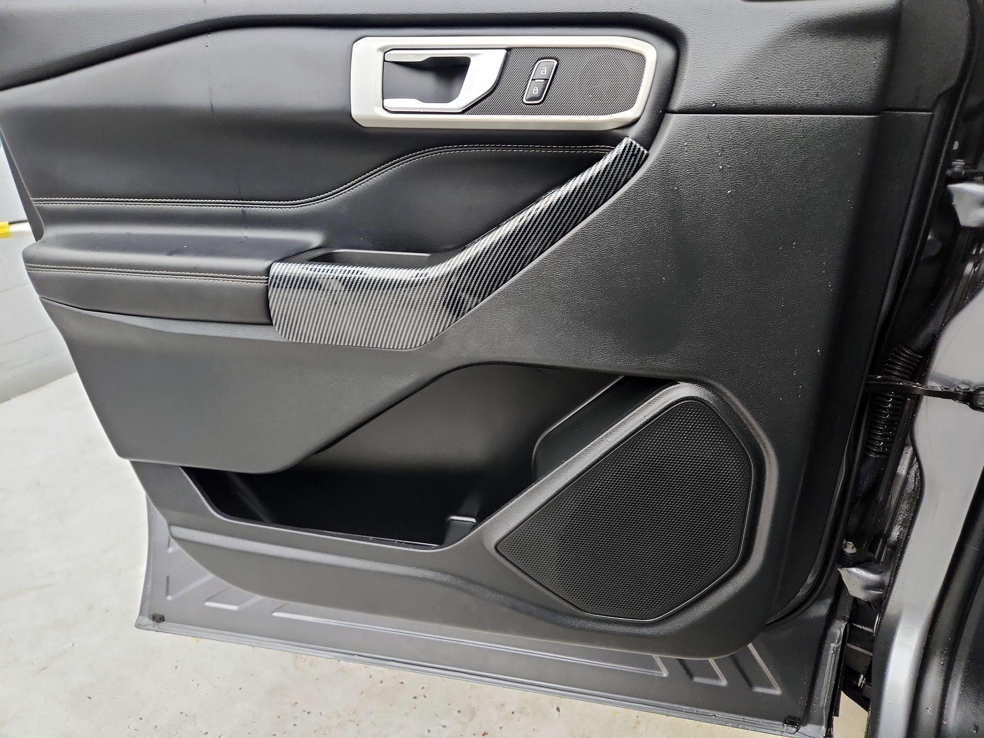 Thumbnail: 2021 Ford Explorer - 12