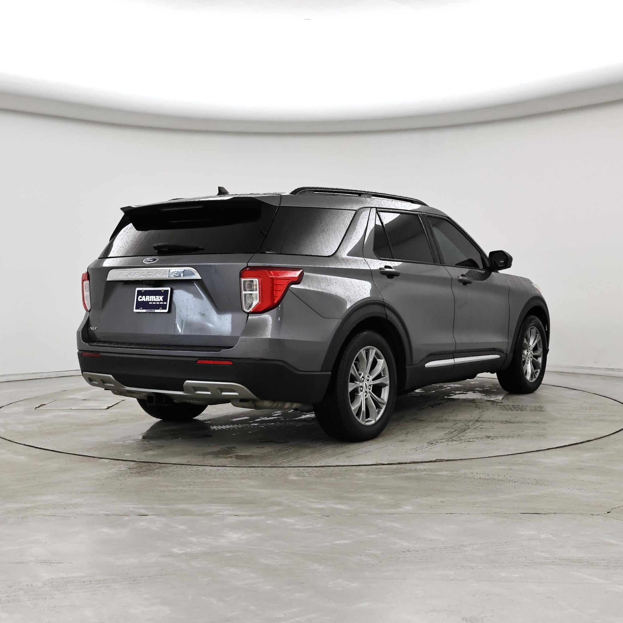 Thumbnail: 2021 Ford Explorer - 8