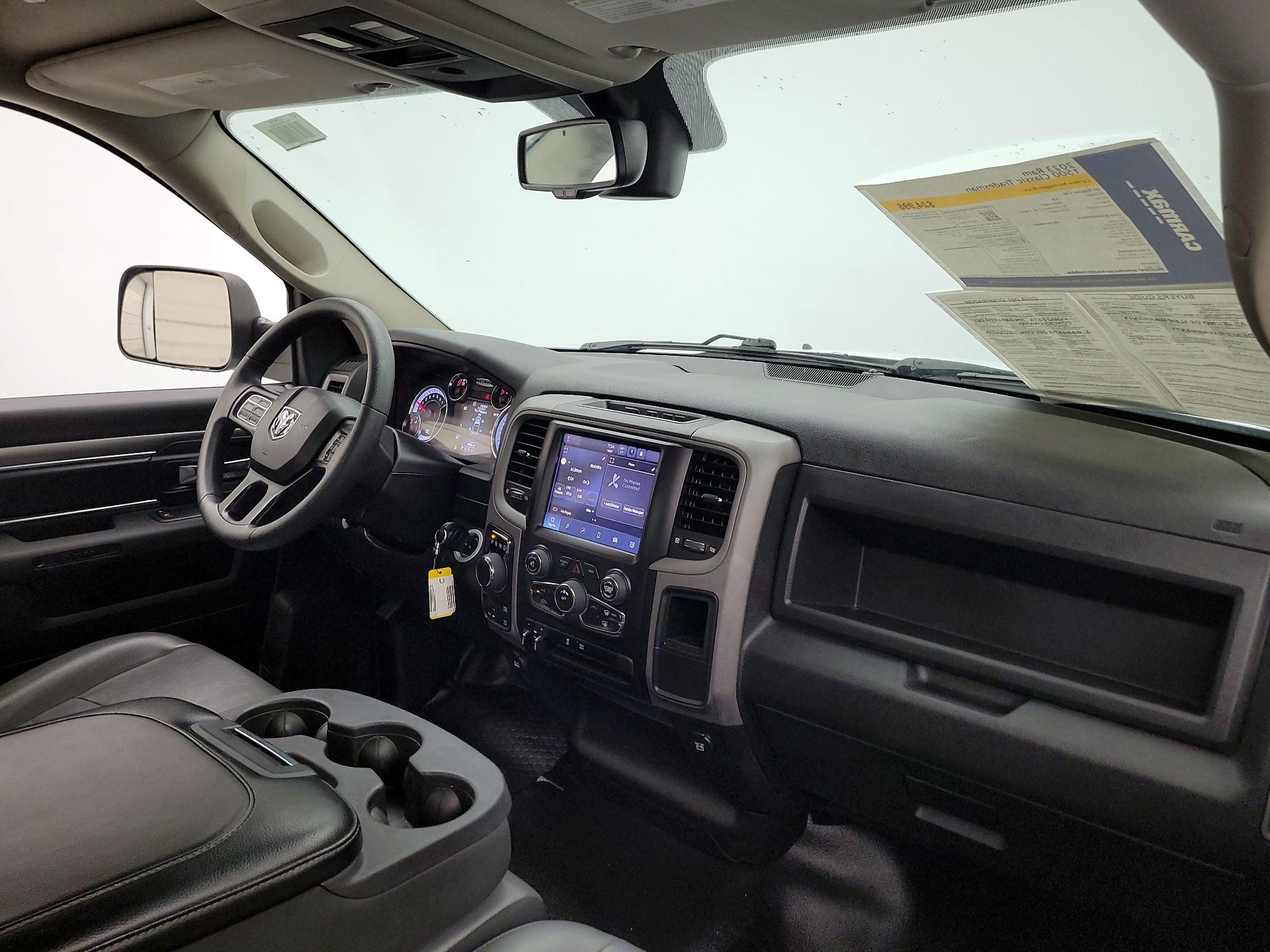 Thumbnail: 2023 RAM 1500 Classic - 9