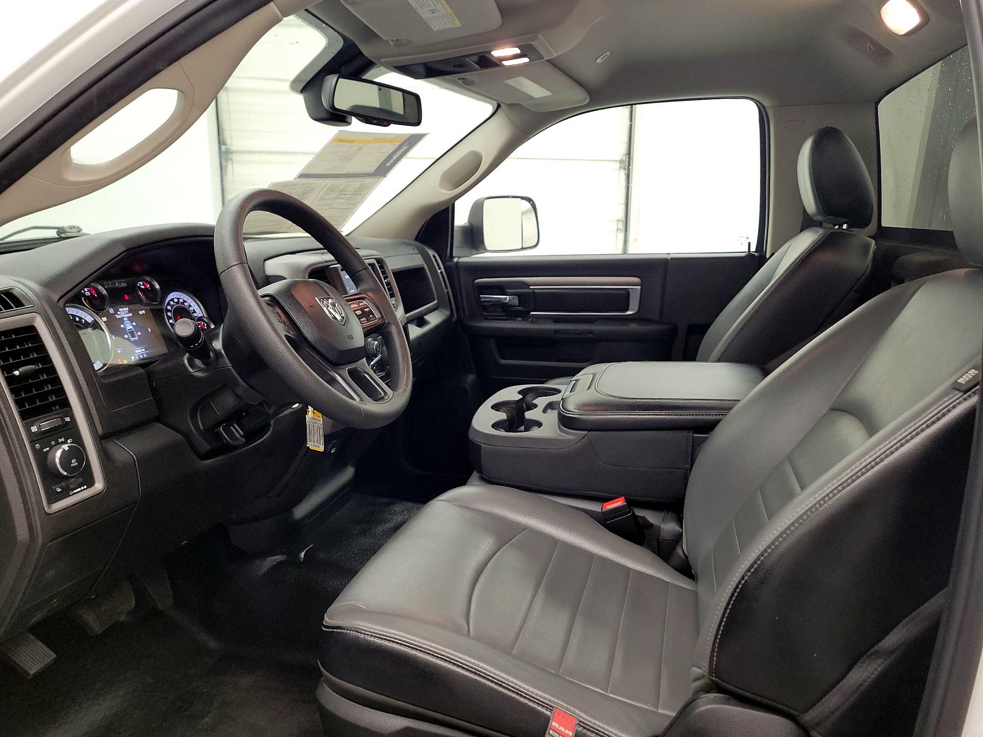 Thumbnail: 2023 RAM 1500 Classic - 11