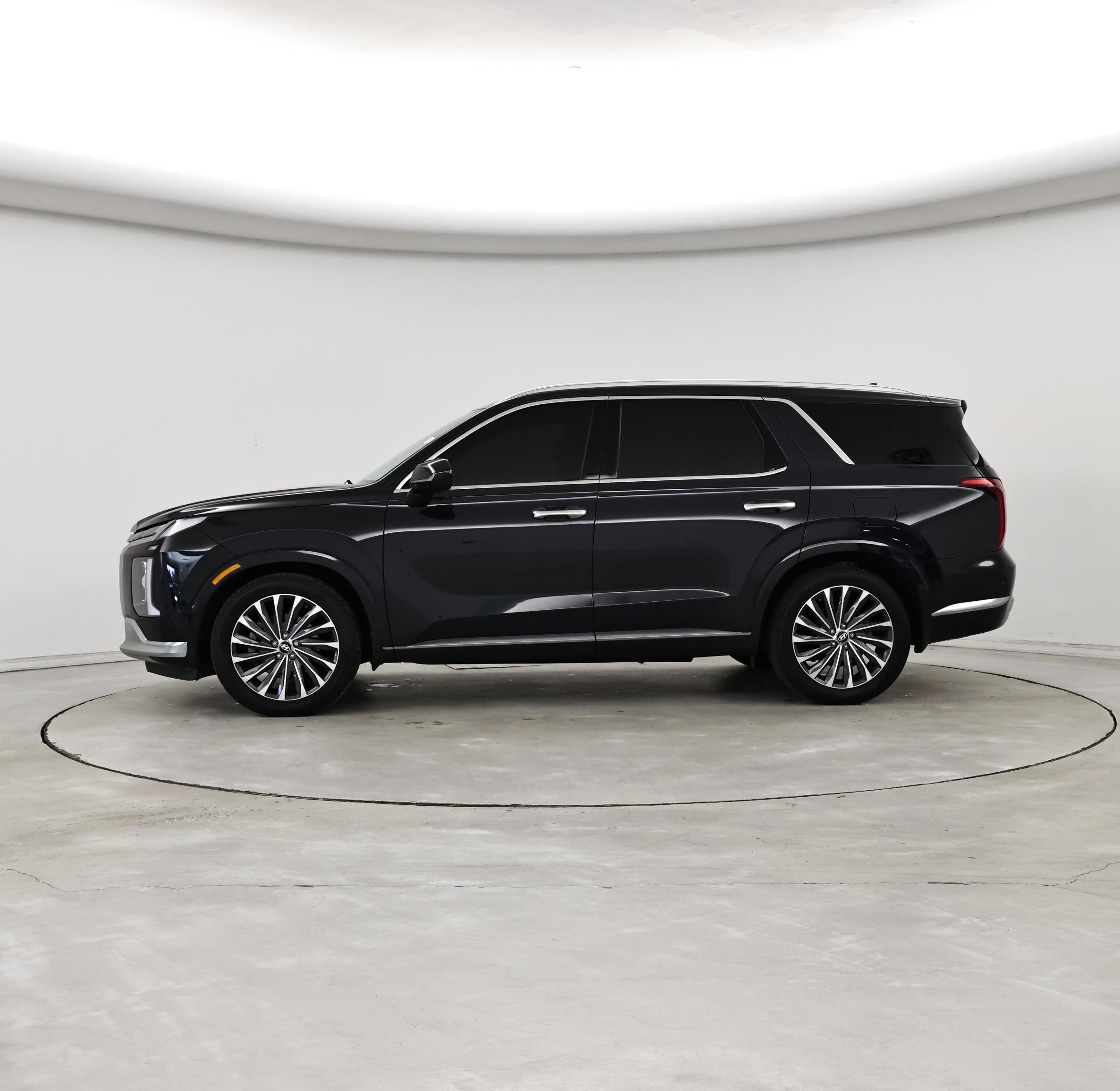 Thumbnail: 2023 Hyundai Palisade - 3