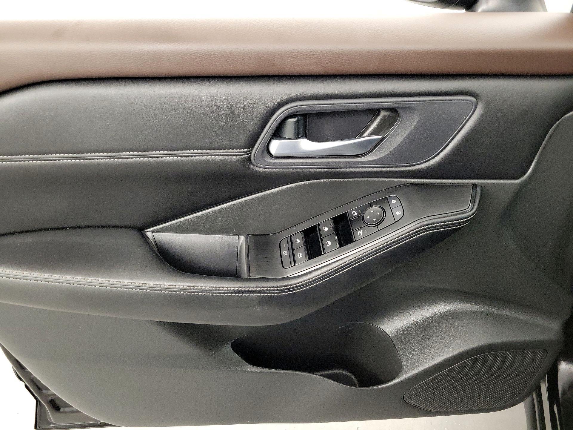 Thumbnail: 2022 Nissan Rogue - 12