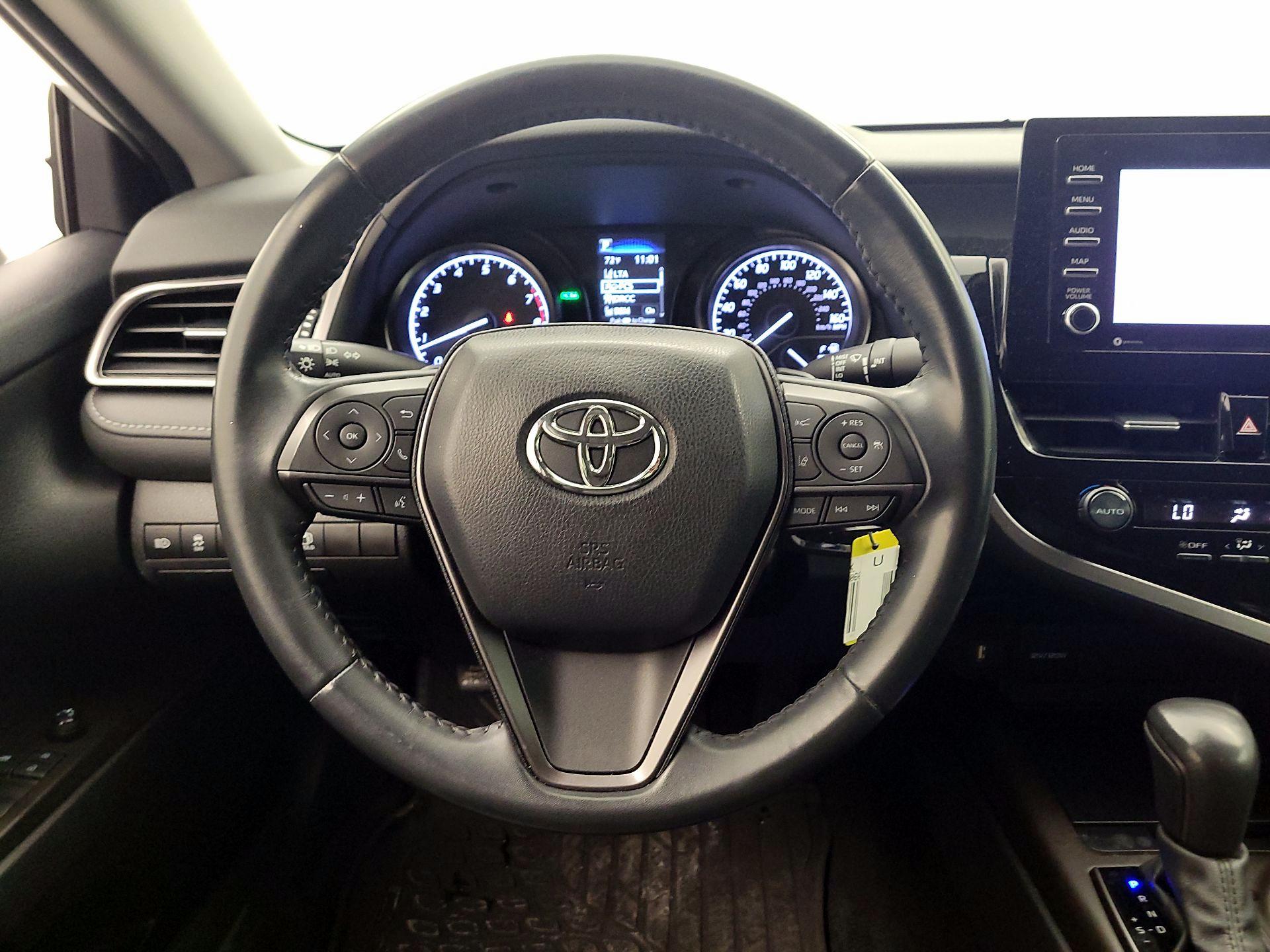 Thumbnail: 2021 Toyota Camry - 10