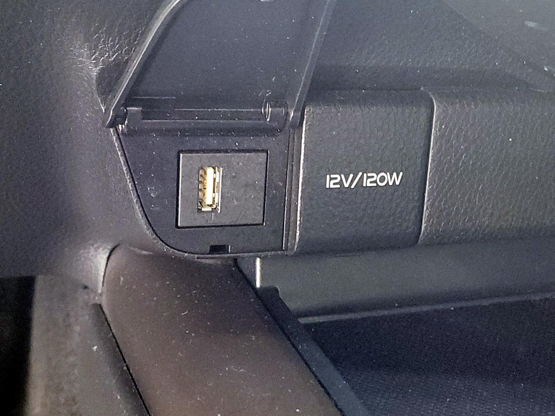 Thumbnail: 2021 Toyota Camry - 18