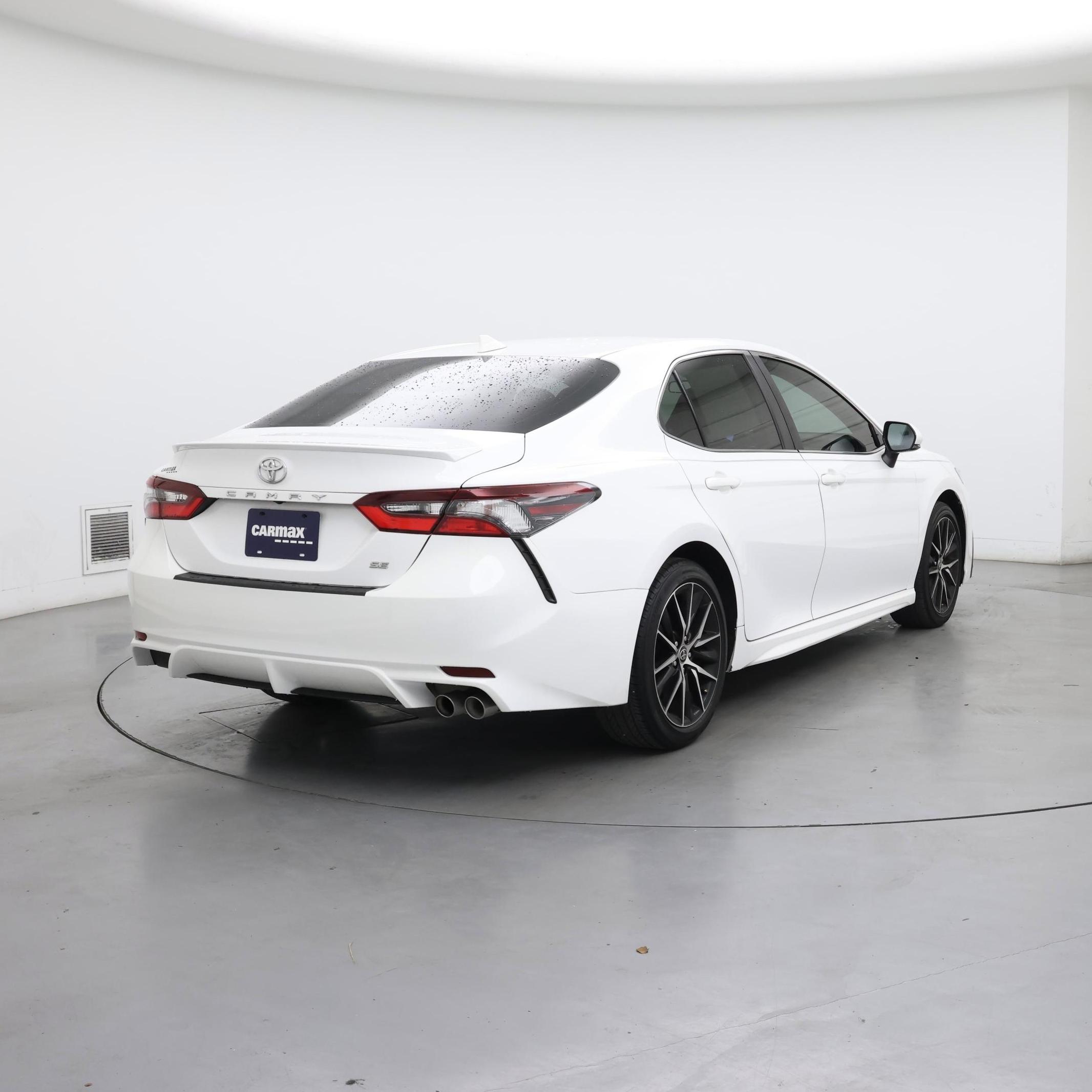 Thumbnail: 2021 Toyota Camry - 8