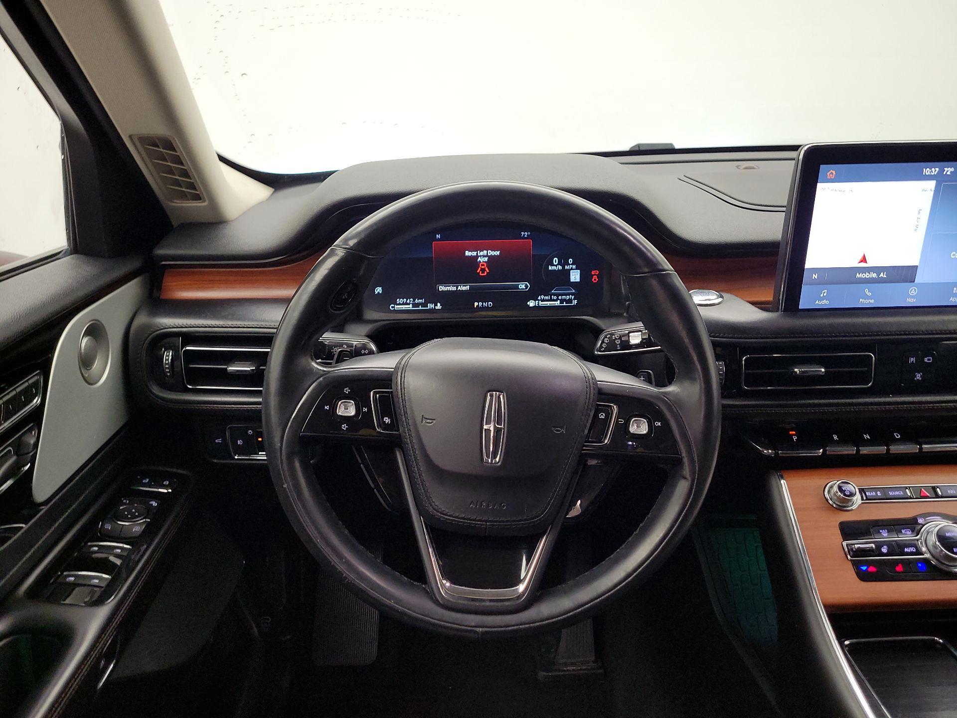 Thumbnail: 2020 Lincoln Aviator - 10