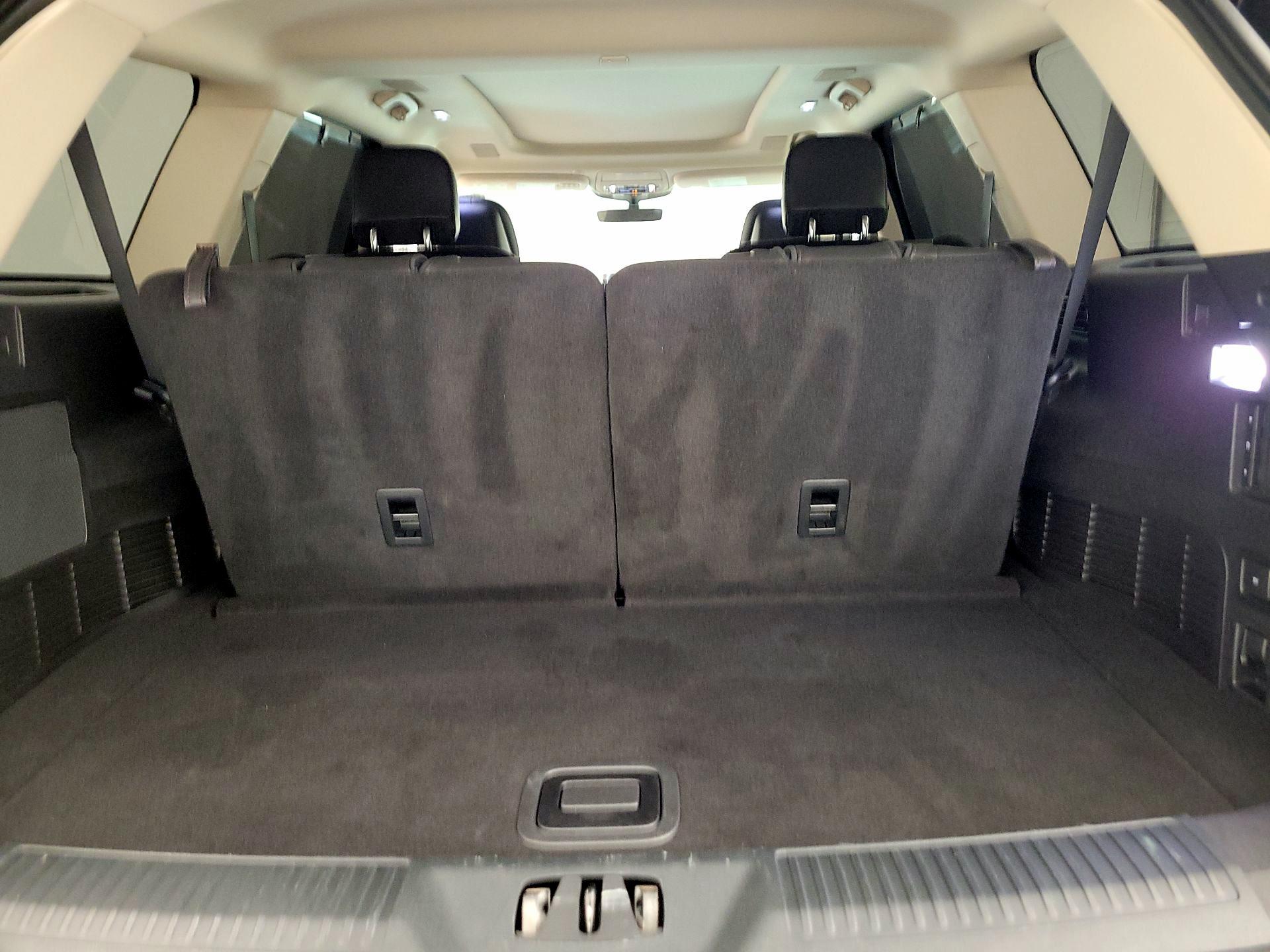 Thumbnail: 2020 Lincoln Aviator - 16