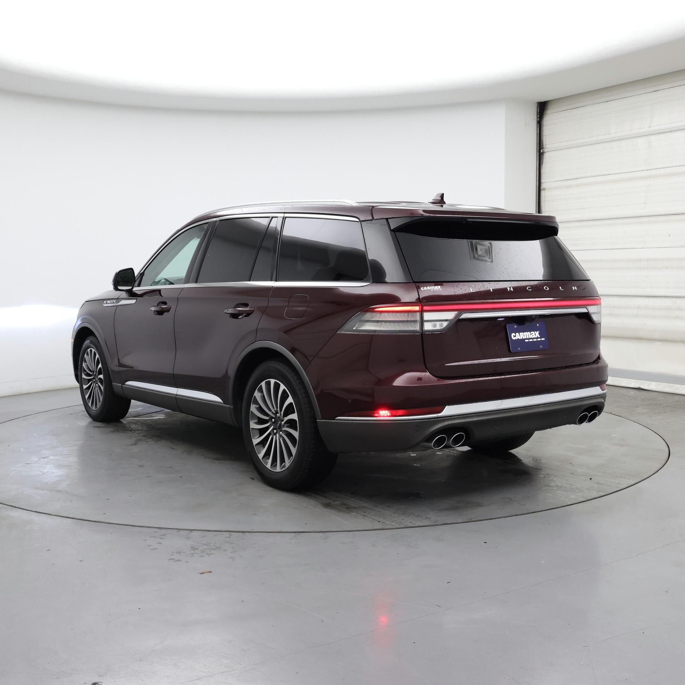 Thumbnail: 2020 Lincoln Aviator - 2