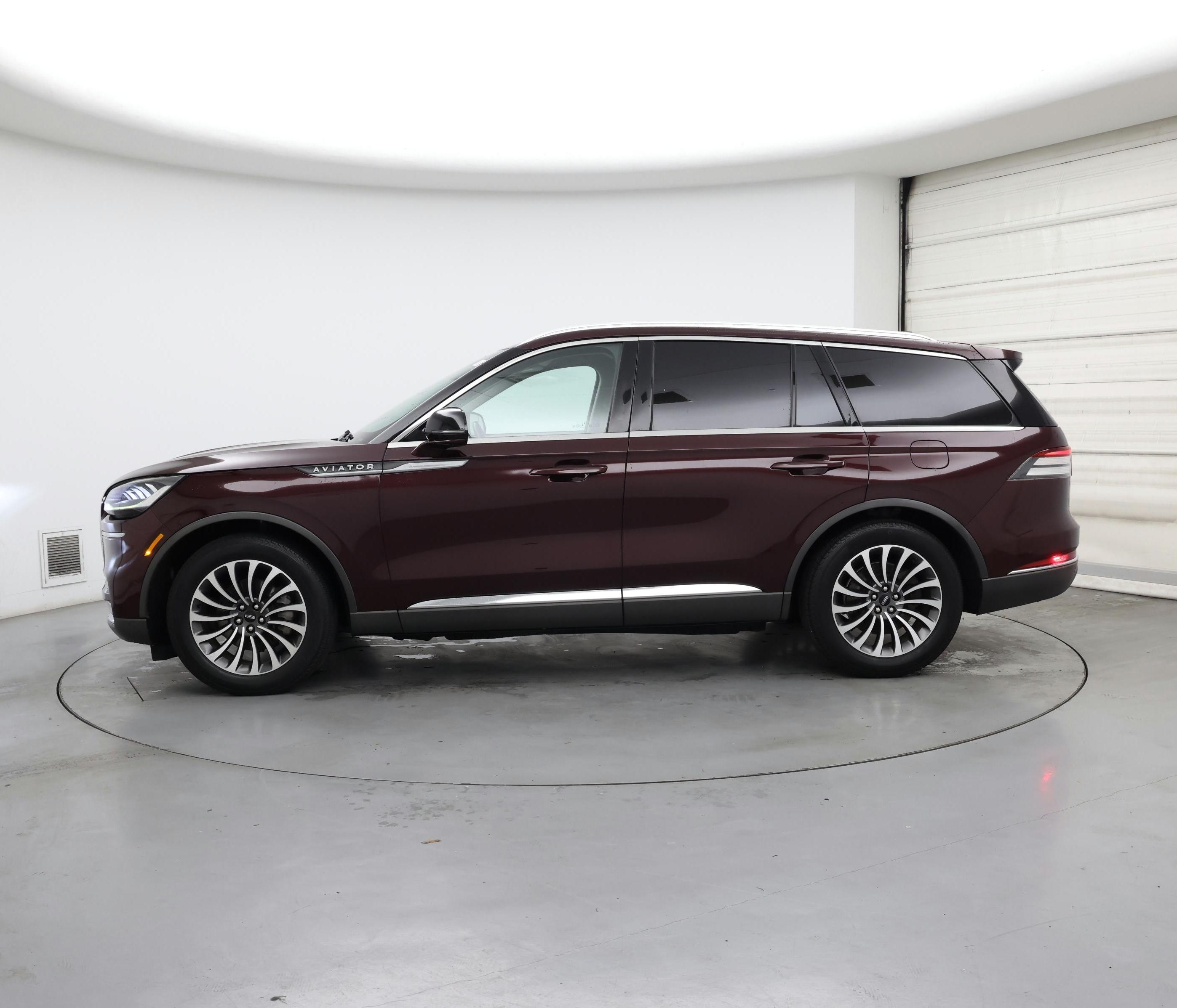 Thumbnail: 2020 Lincoln Aviator - 3