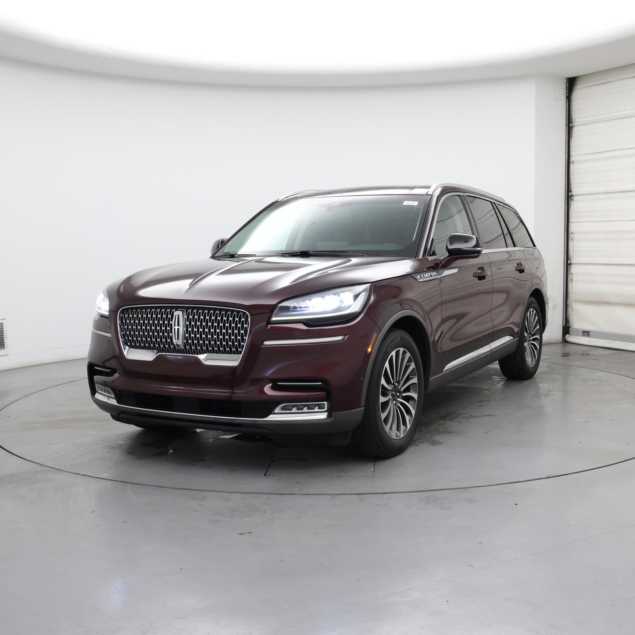 Thumbnail: 2020 Lincoln Aviator - 4