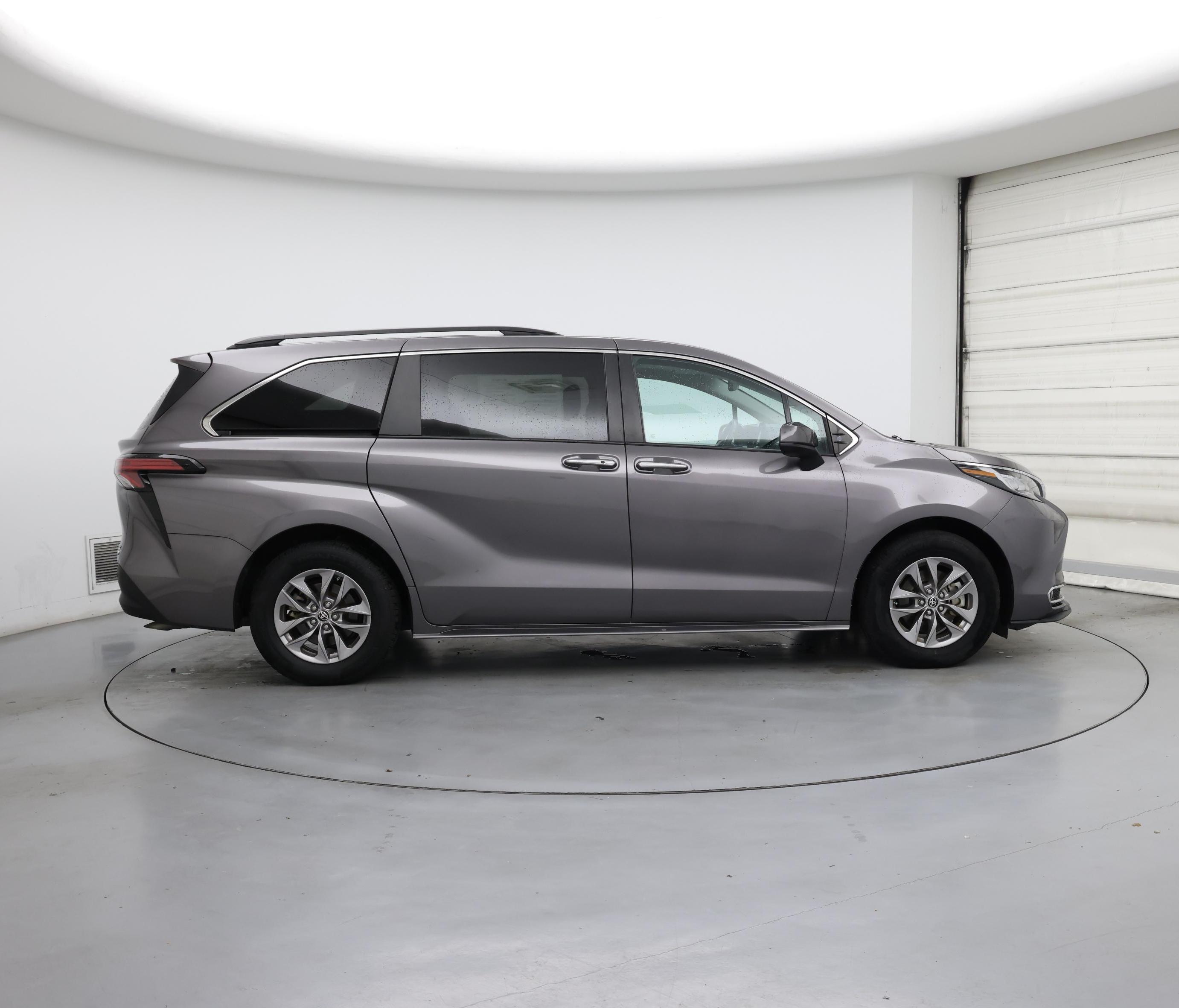 Thumbnail: 2022 Toyota Sienna - 7