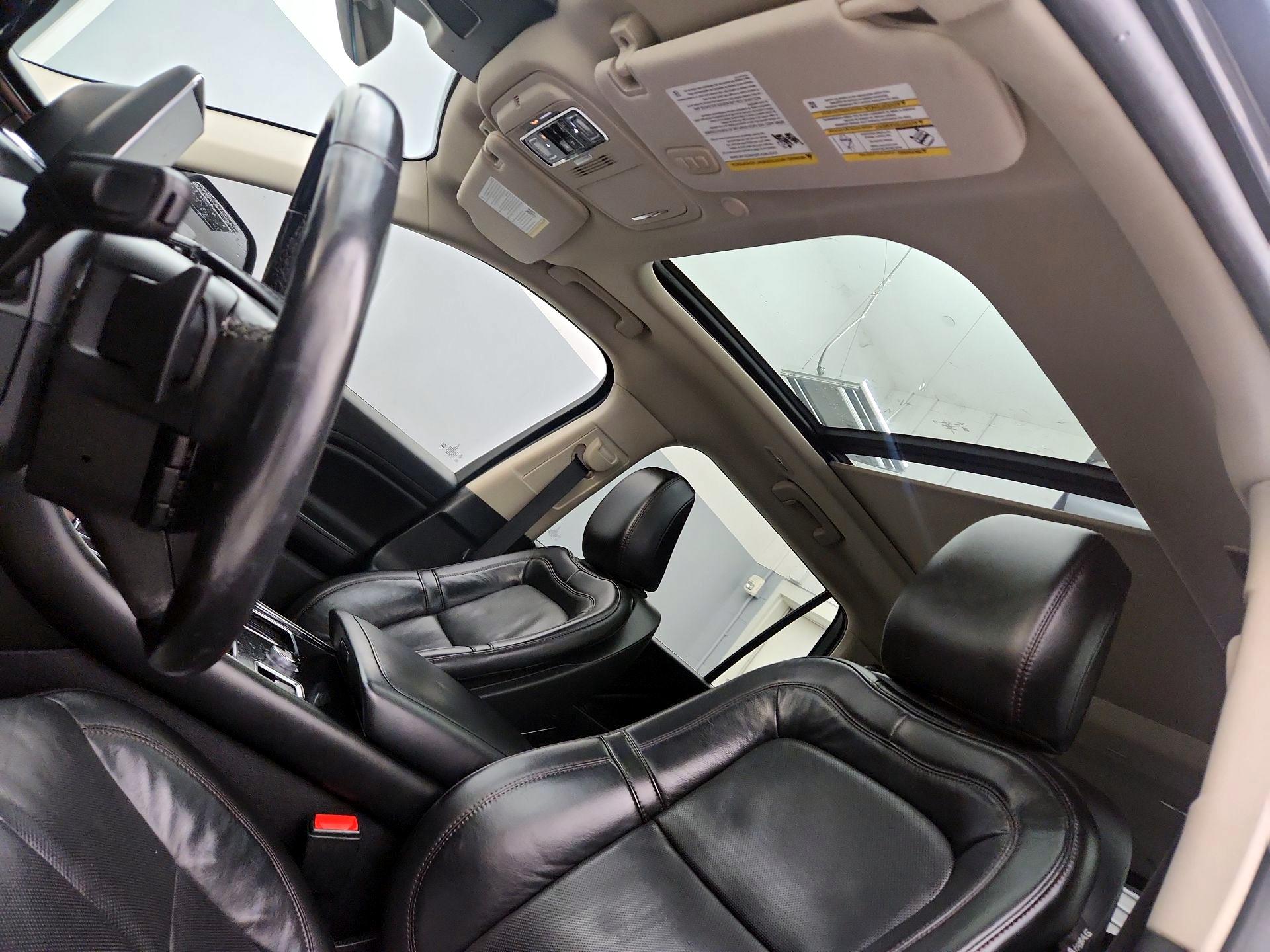 Thumbnail: 2022 Lincoln Aviator - 20