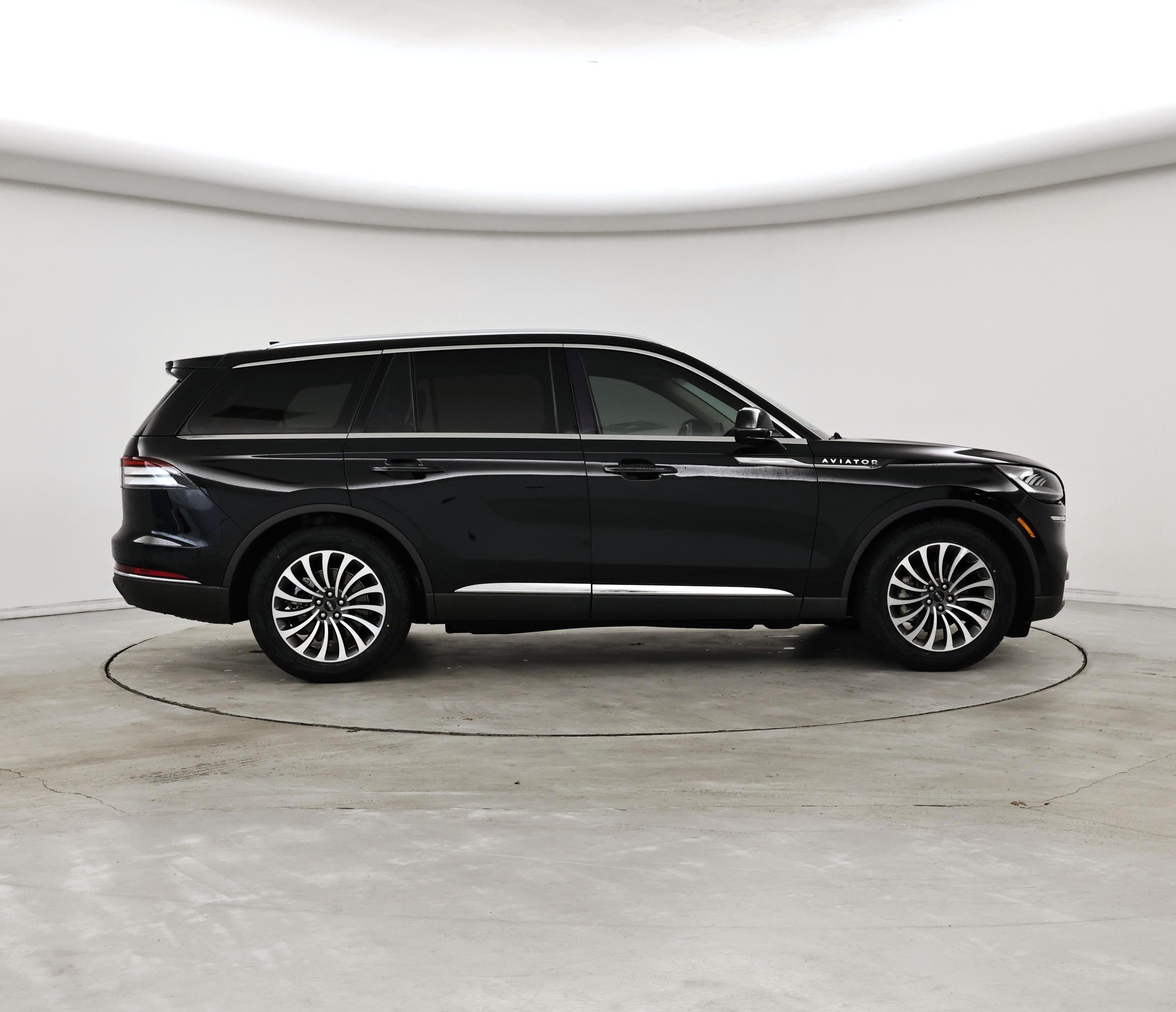 Thumbnail: 2022 Lincoln Aviator - 7