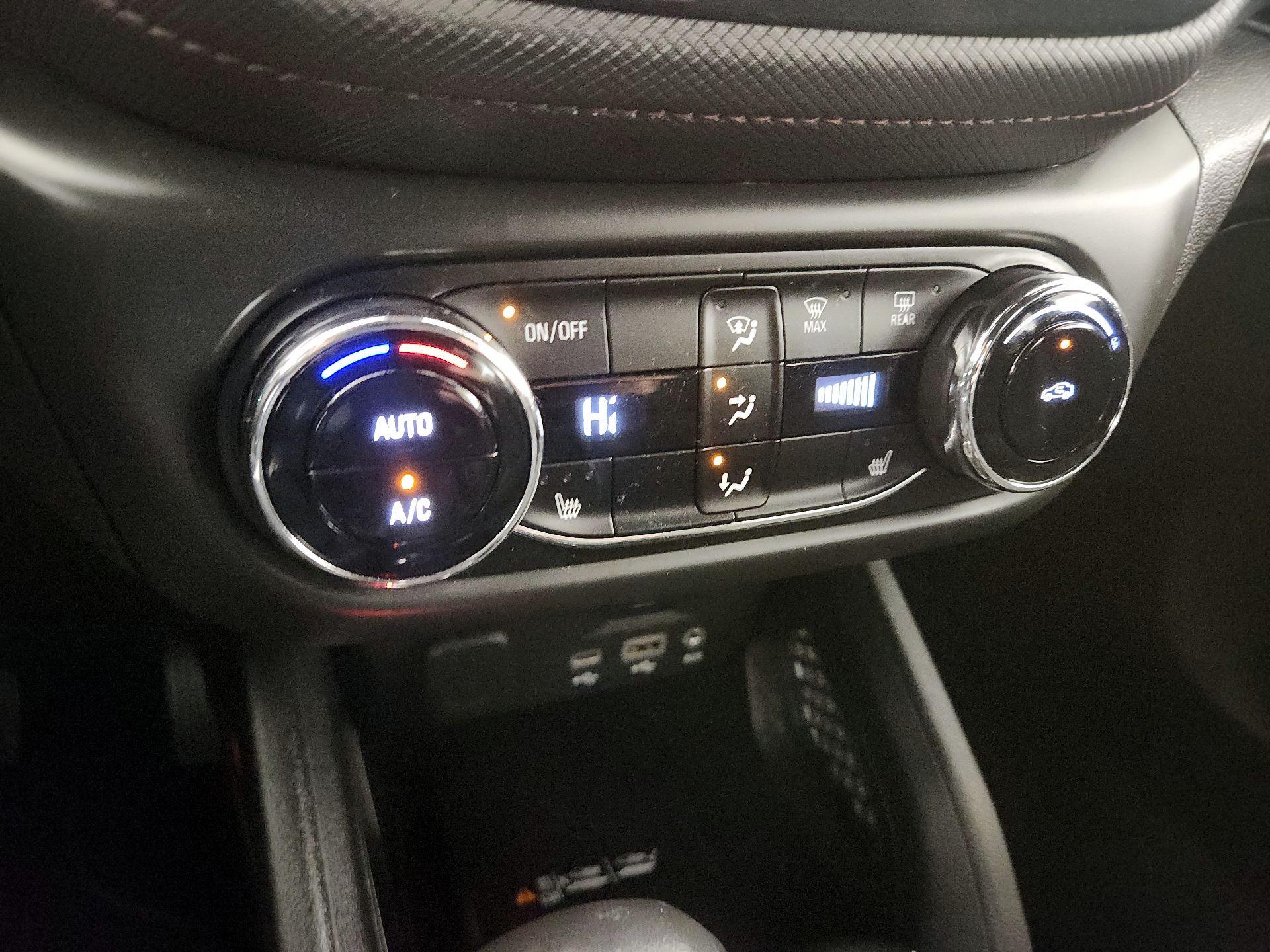 Thumbnail: 2021 Chevrolet TrailBlazer - 16