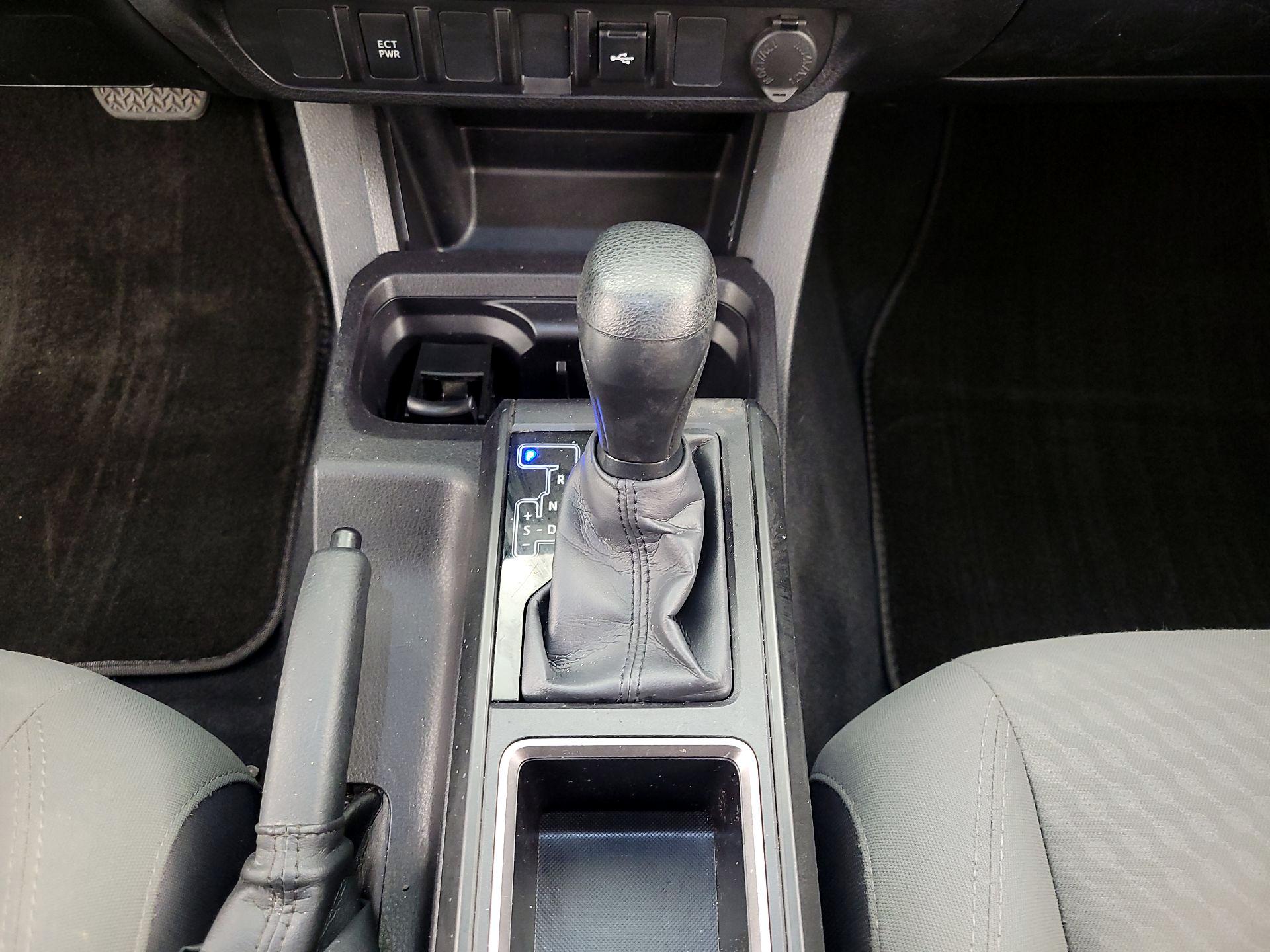 Thumbnail: 2022 Toyota Tacoma - 17