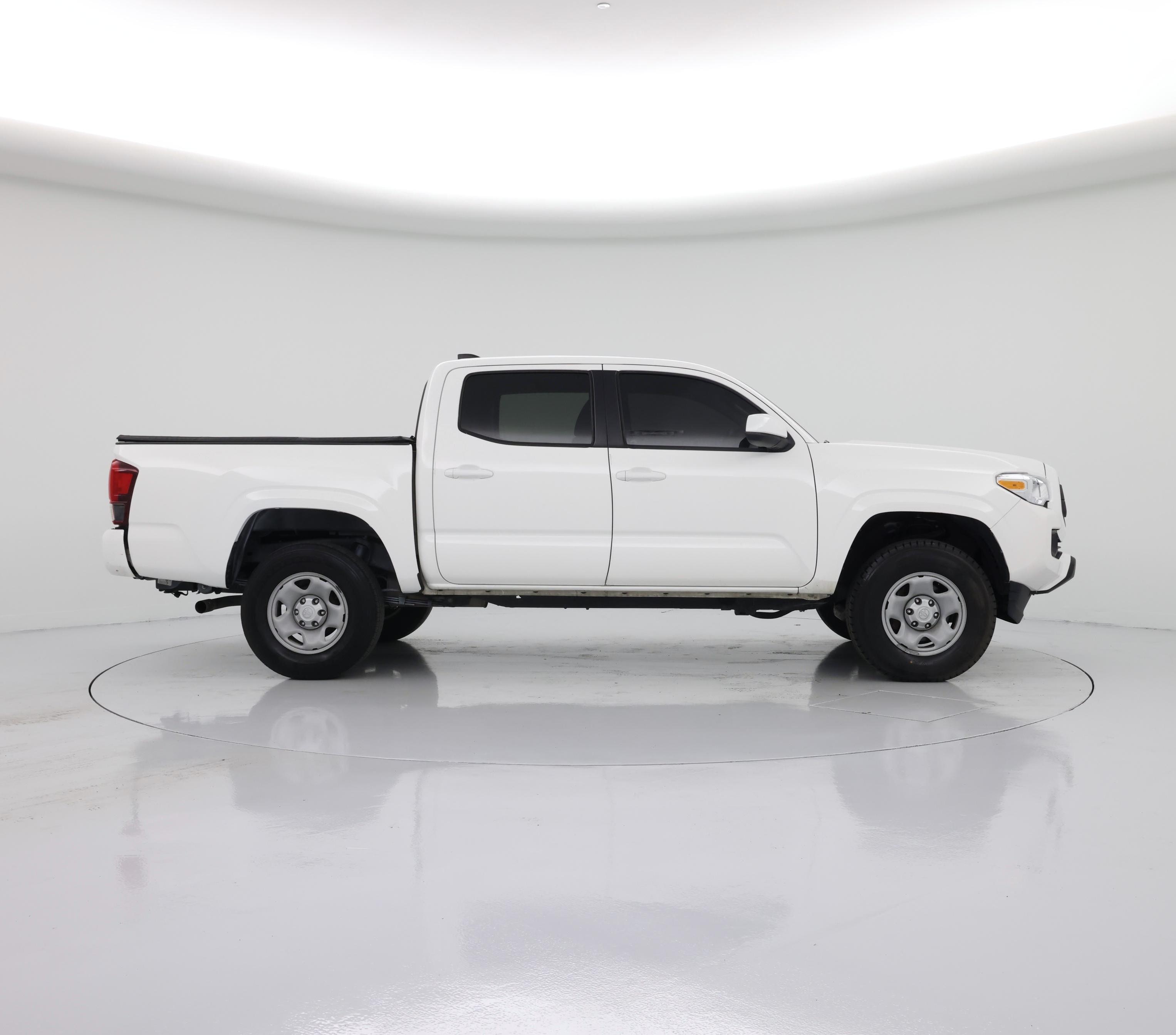 Thumbnail: 2022 Toyota Tacoma - 7