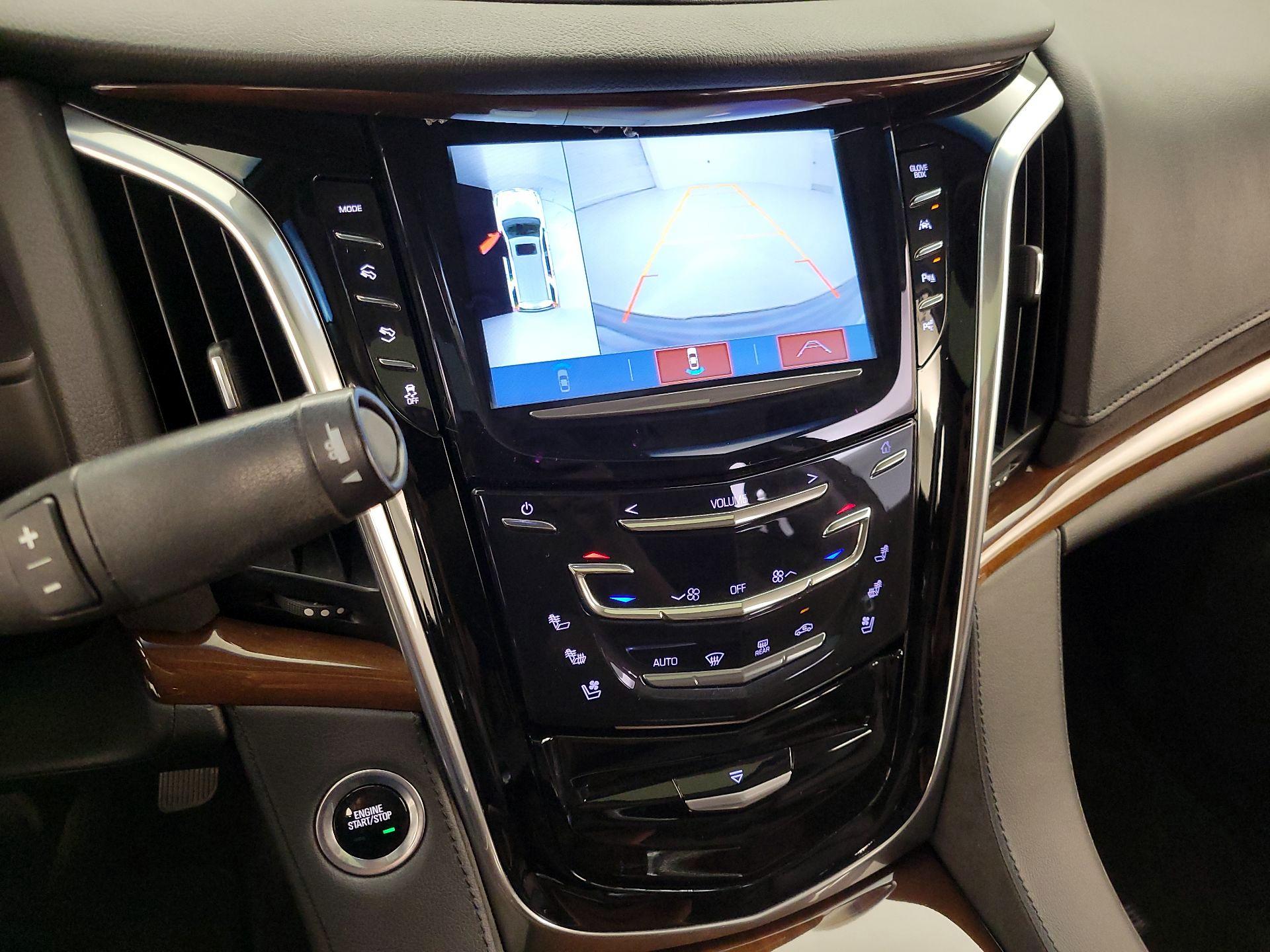 Thumbnail: 2019 Cadillac Escalade - 15