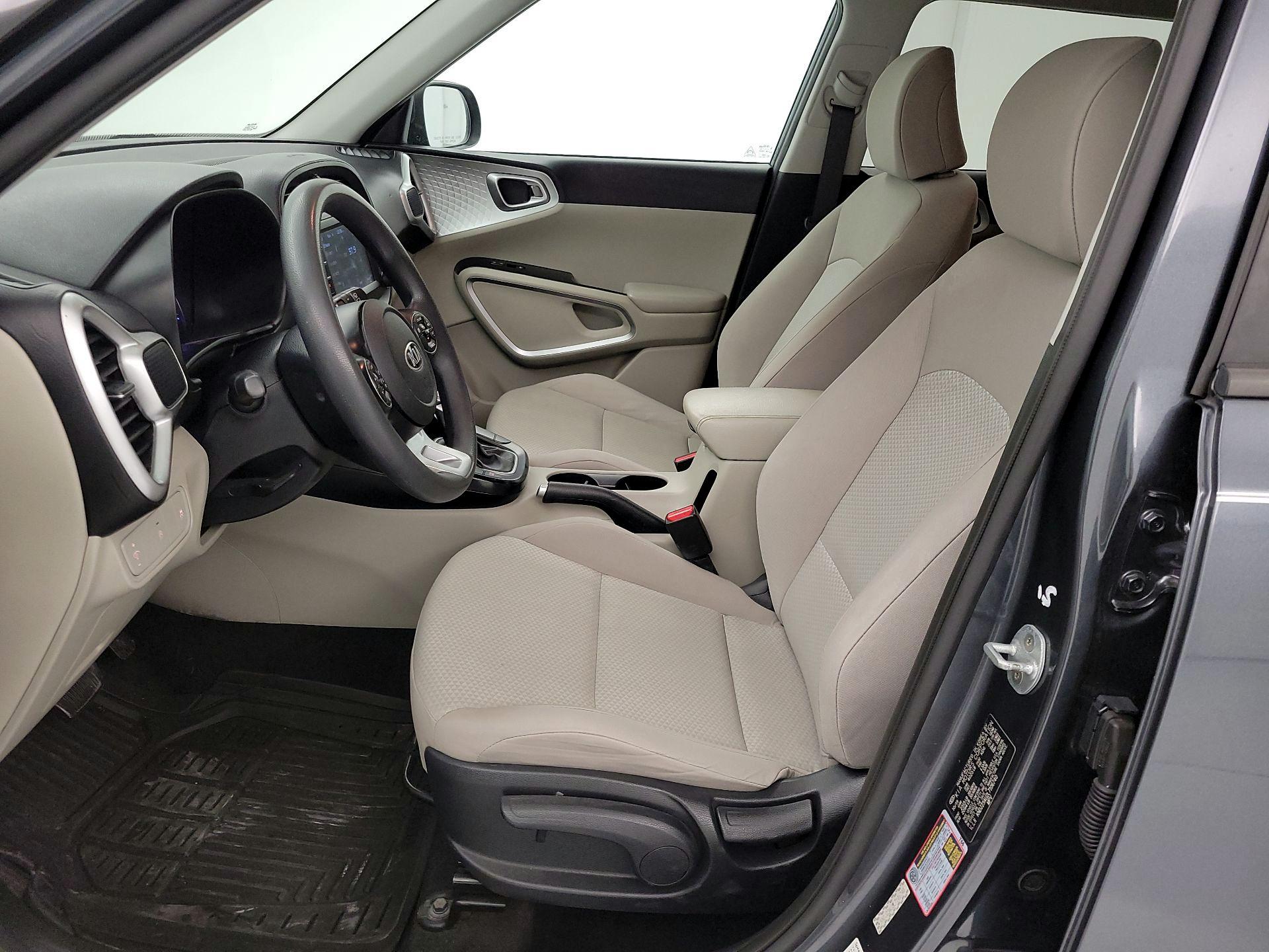 Thumbnail: 2020 Kia Soul - 11