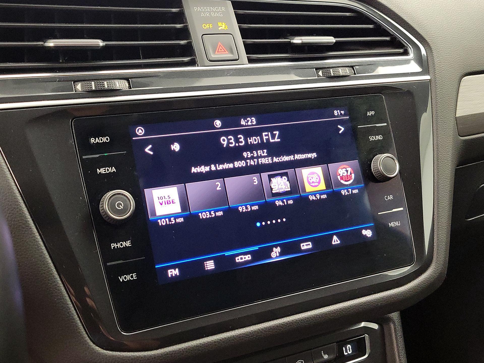 Thumbnail: 2021 Volkswagen Tiguan - 15