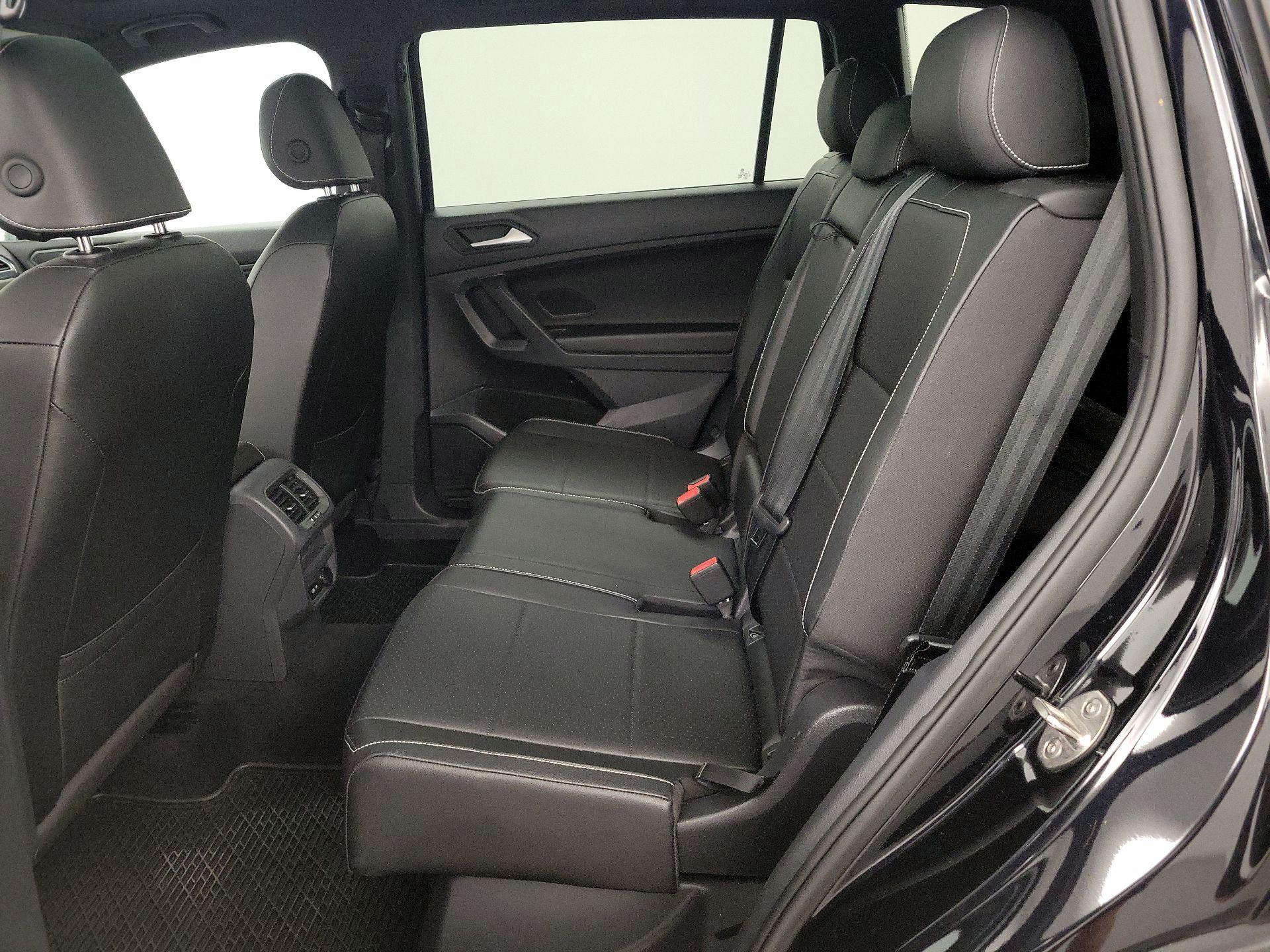 Thumbnail: 2021 Volkswagen Tiguan - 20