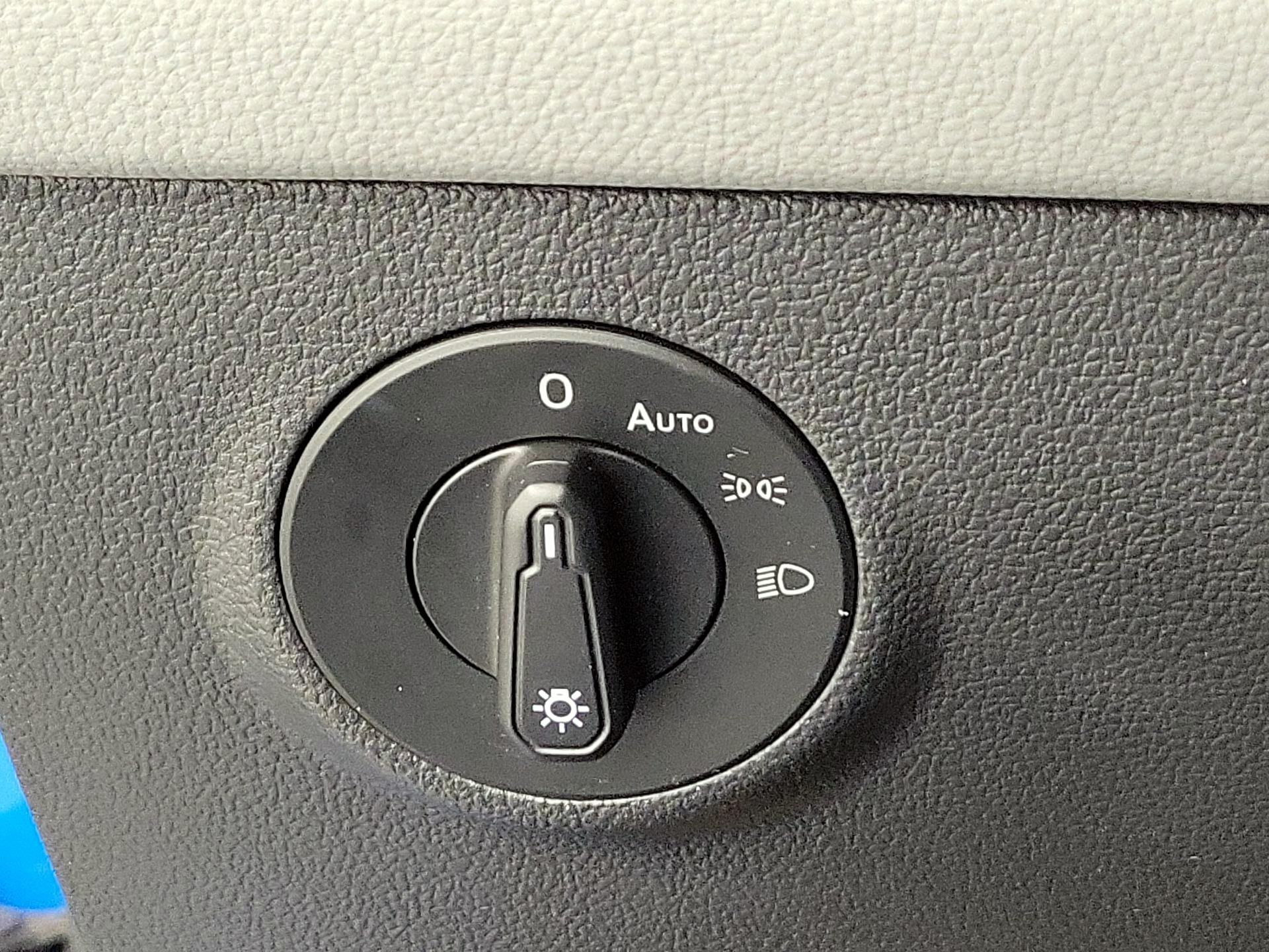 Thumbnail: 2023 Volkswagen Taos - 13