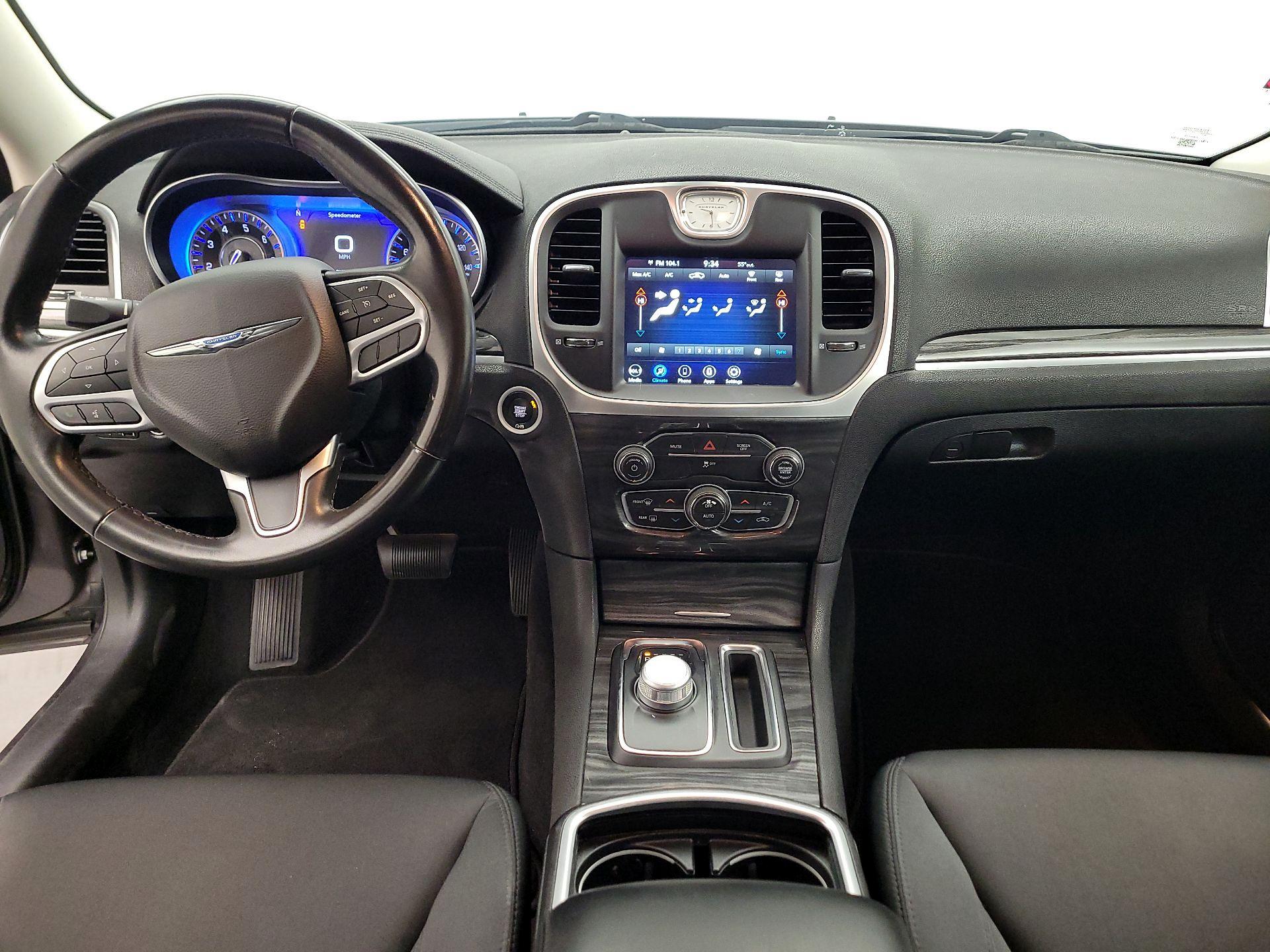 Thumbnail: 2021 Chrysler 300 - 9