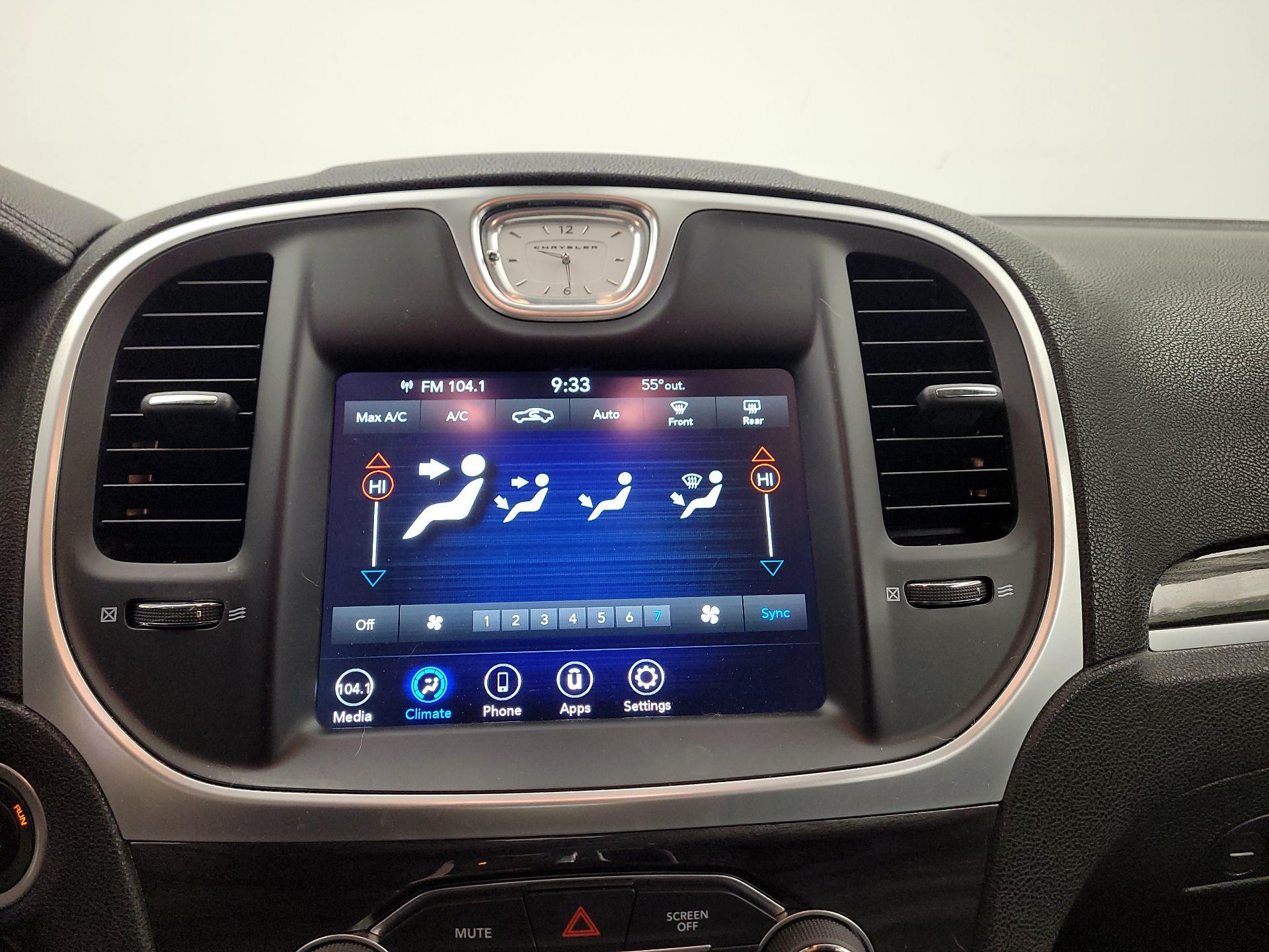 Thumbnail: 2021 Chrysler 300 - 13