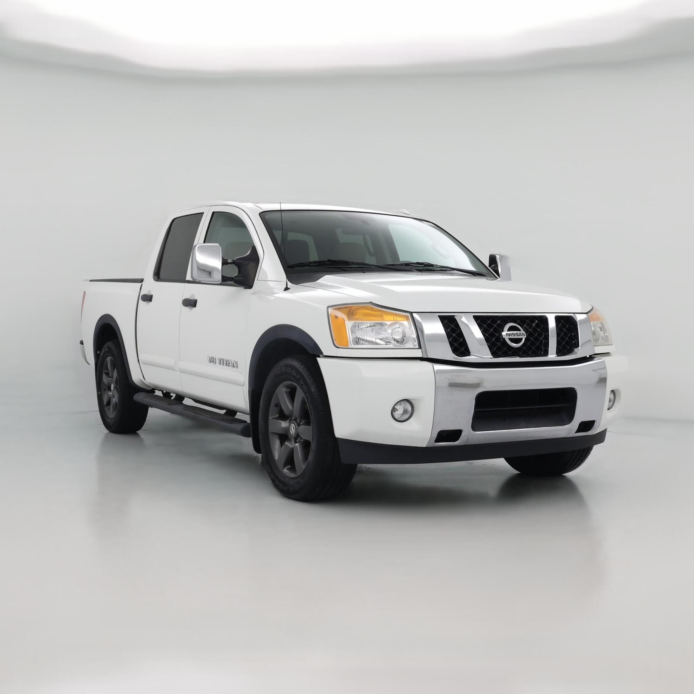 Thumbnail: 2015 Nissan Titan - 1