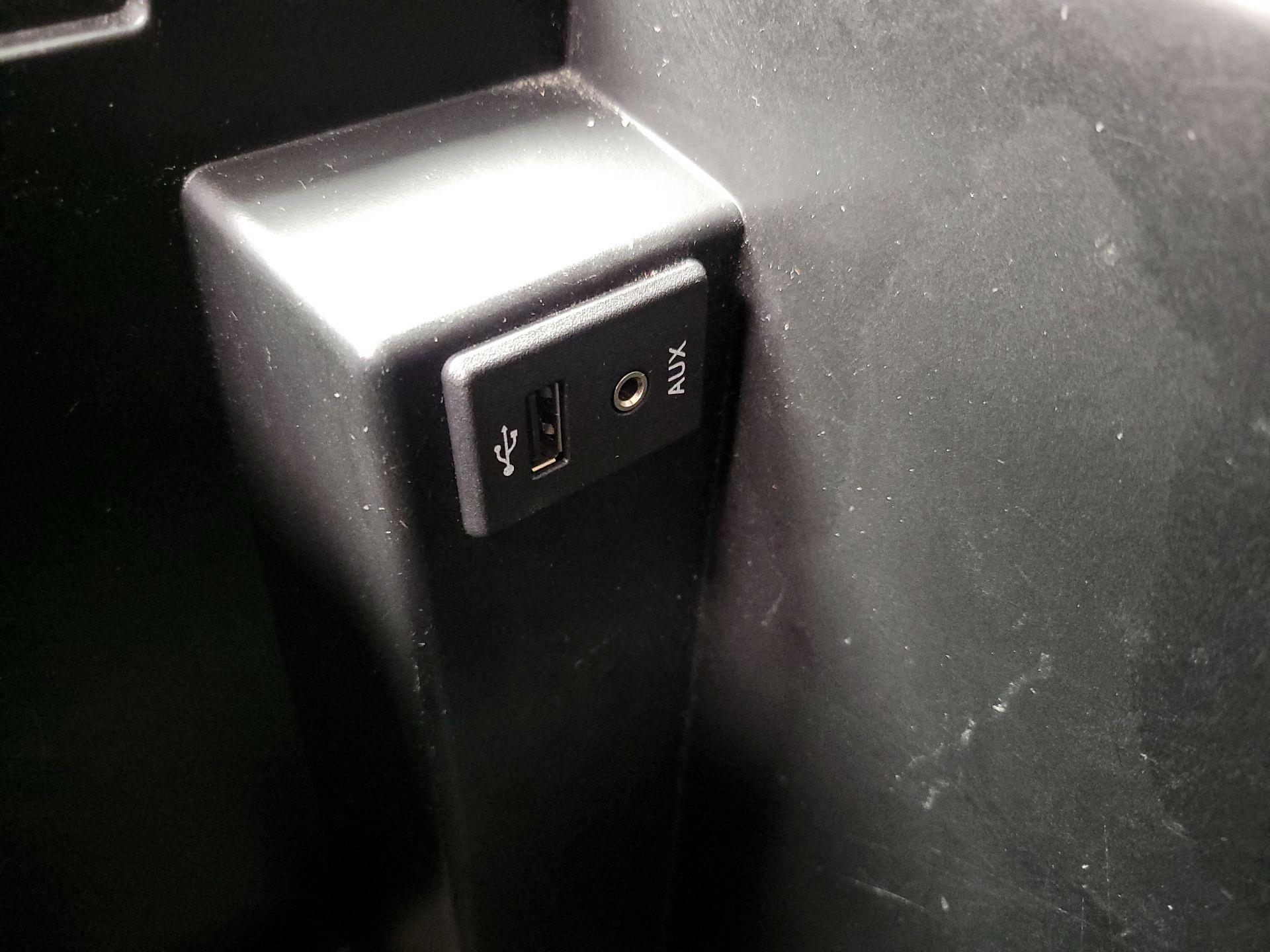 Thumbnail: 2015 Nissan Titan - 19