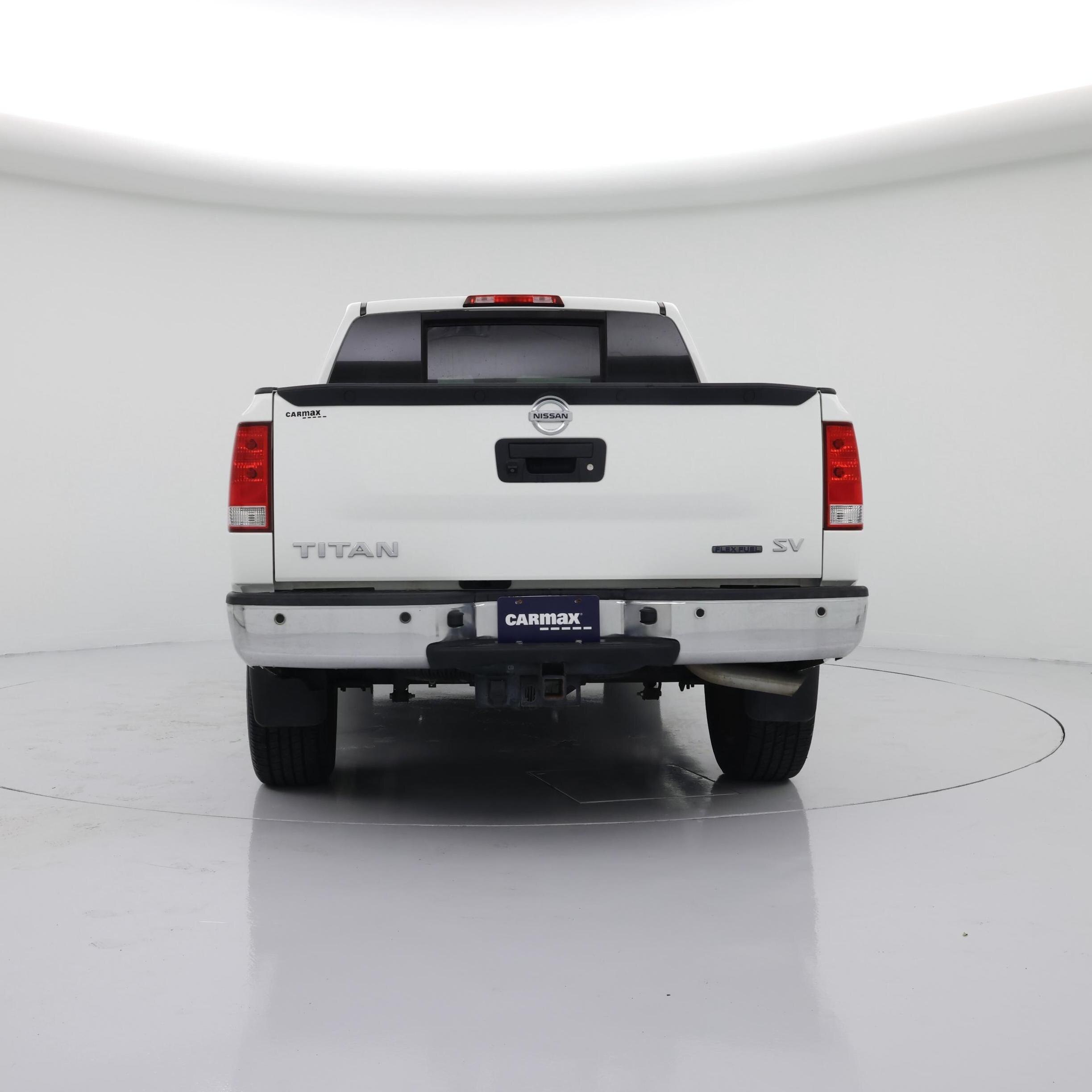 Thumbnail: 2015 Nissan Titan - 6