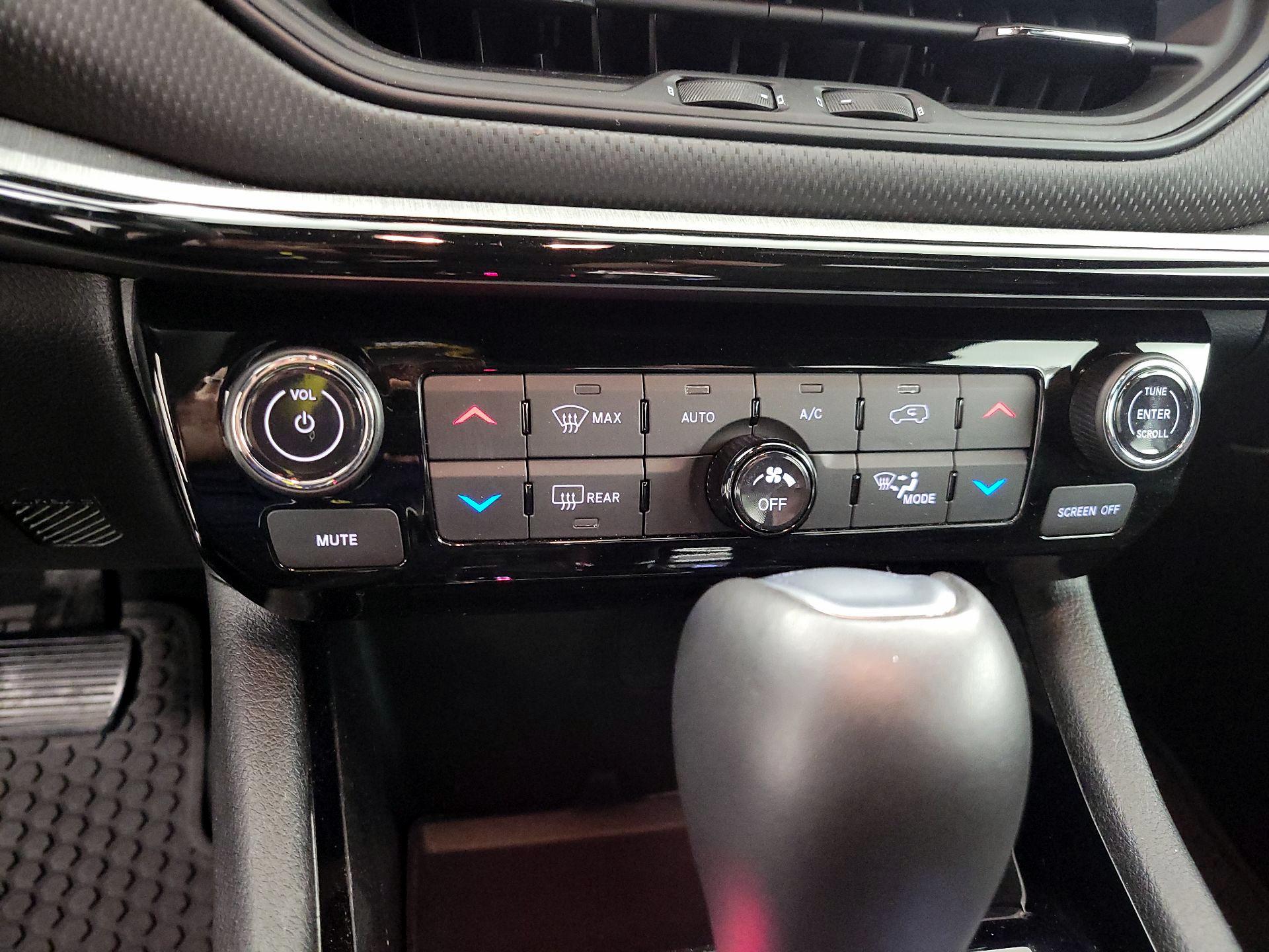 Thumbnail: 2024 Jeep Compass - 16