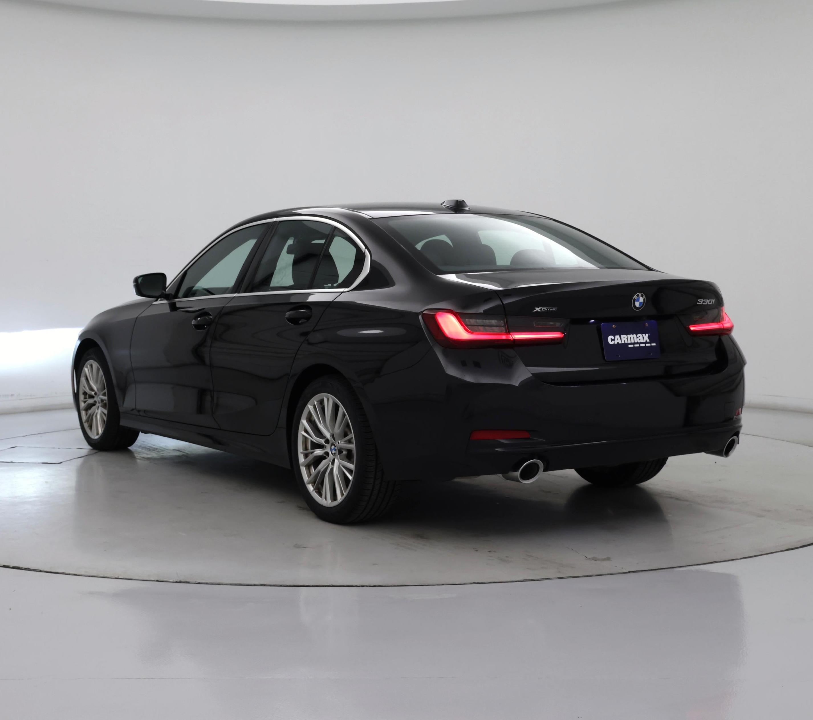 Thumbnail: 2024 BMW 3 Series - 2