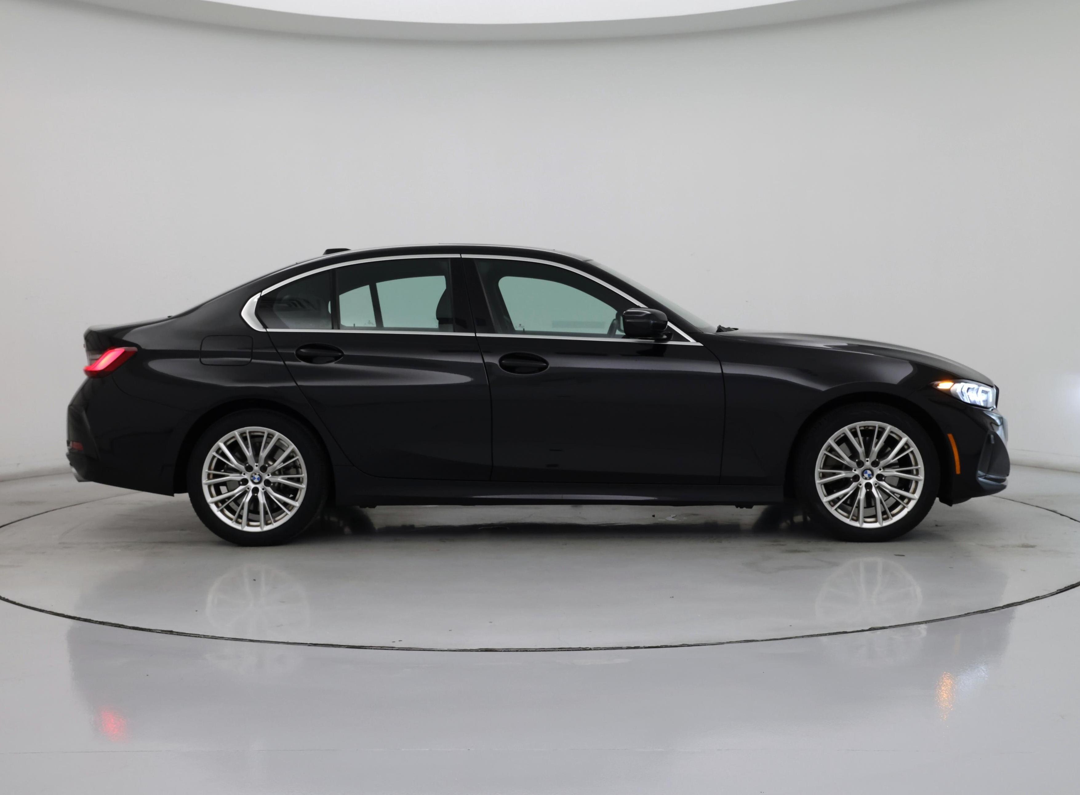 Thumbnail: 2024 BMW 3 Series - 7