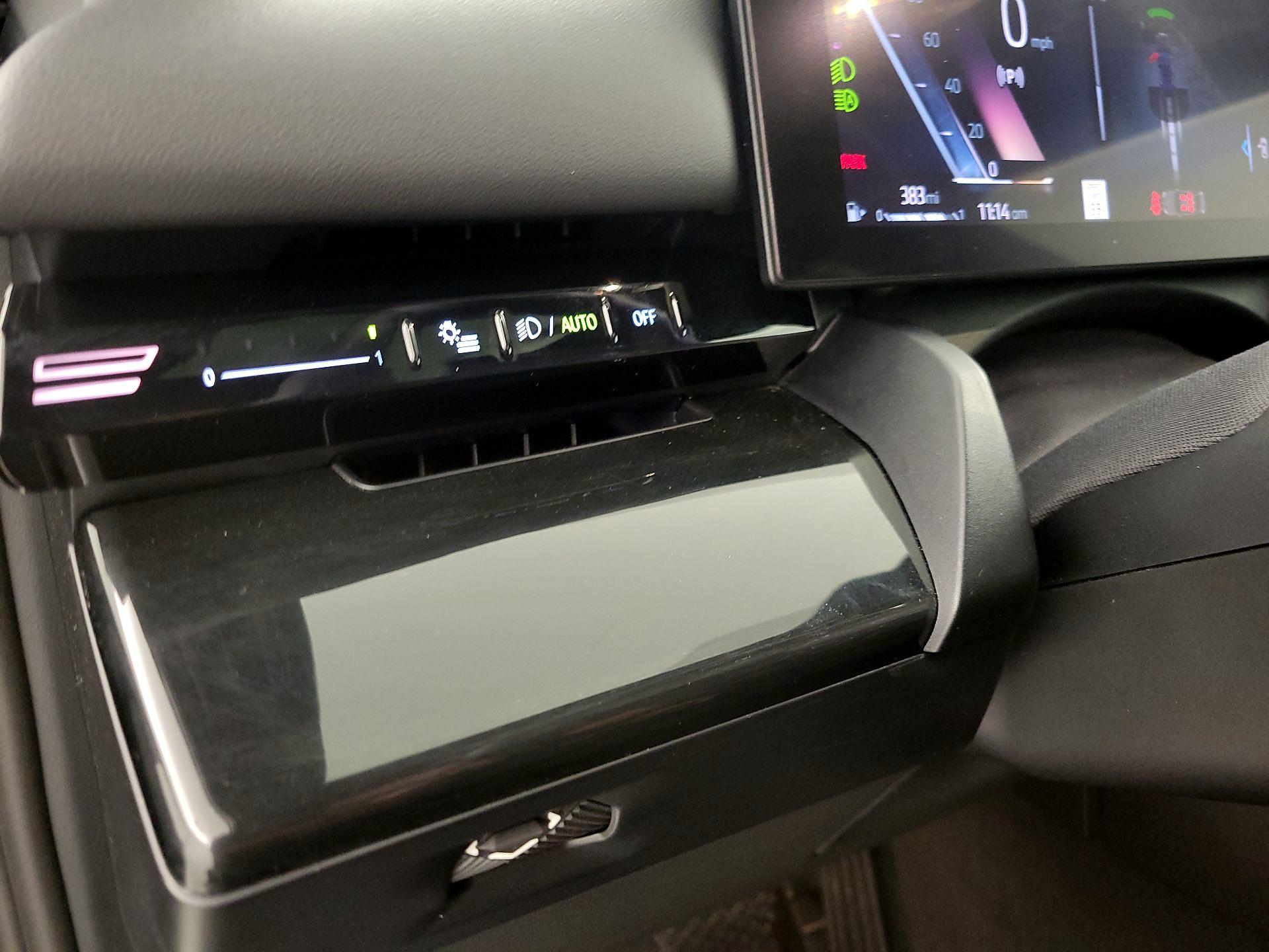 Thumbnail: 2024 BMW 5 Series - 13