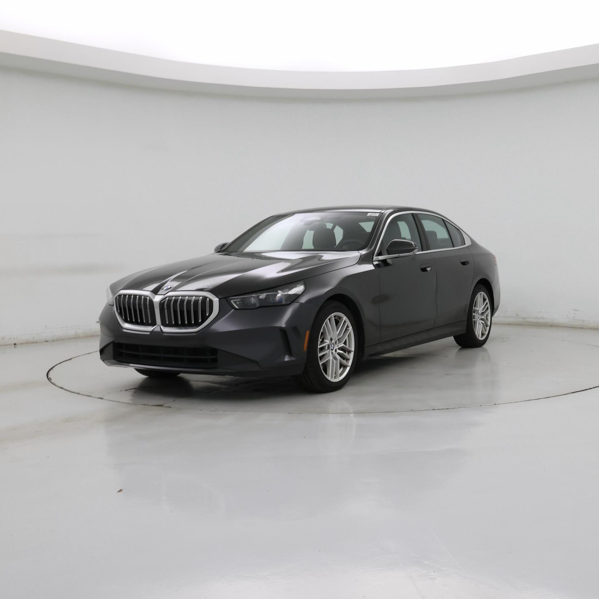 Thumbnail: 2024 BMW 5 Series - 4