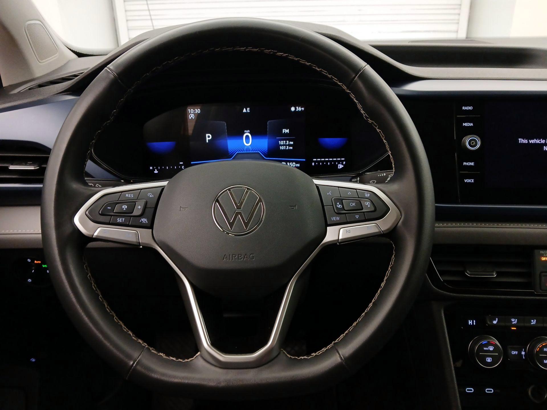 Thumbnail: 2024 Volkswagen Taos - 10