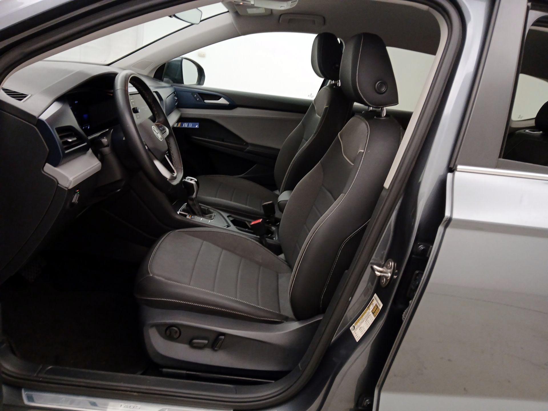 Thumbnail: 2024 Volkswagen Taos - 11