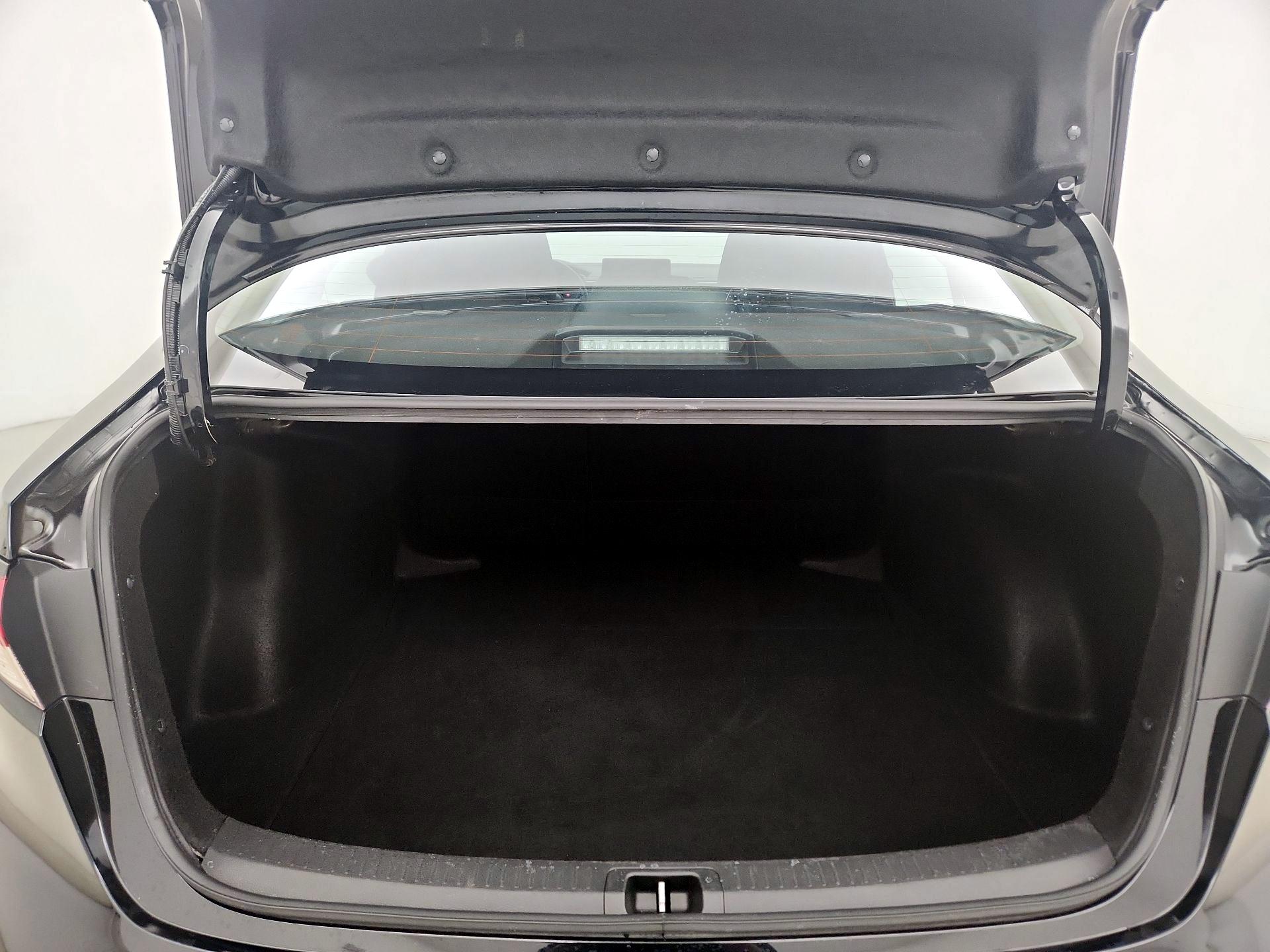 Thumbnail: 2025 Toyota Corolla - 20