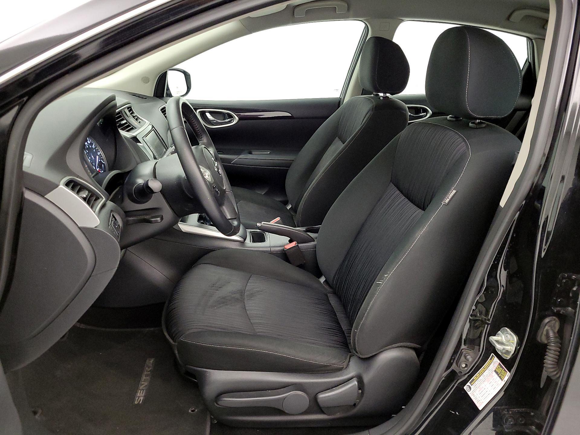 Thumbnail: 2019 Nissan Sentra - 11