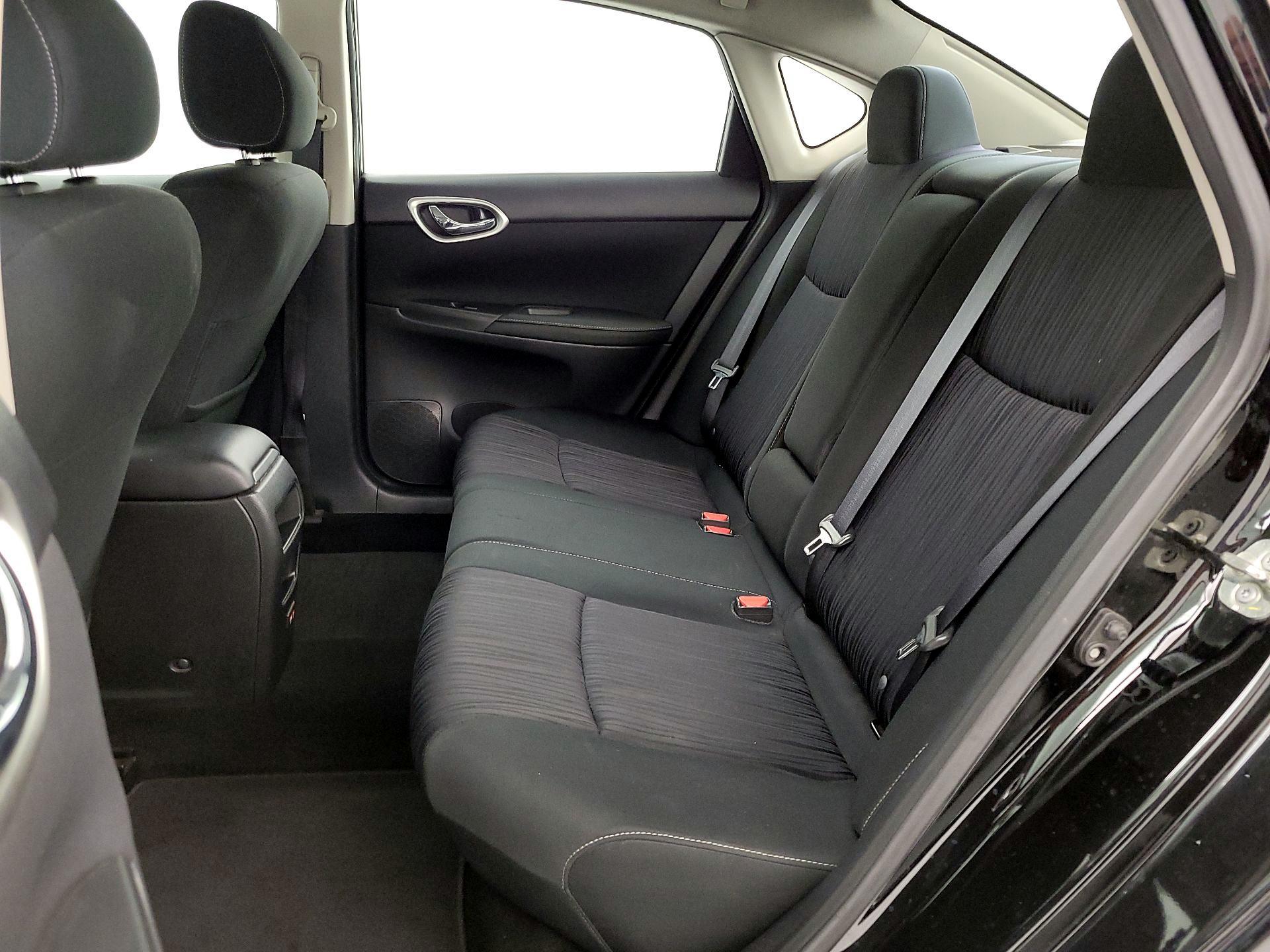 Thumbnail: 2019 Nissan Sentra - 19