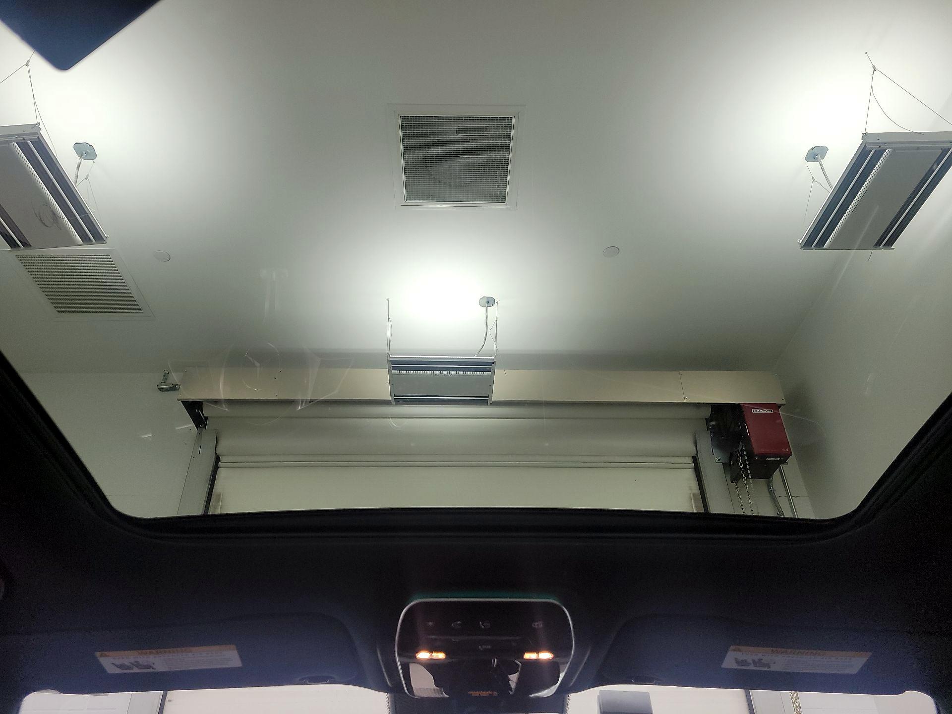 Thumbnail: 2024 Mercedes-Benz C-Class - 19