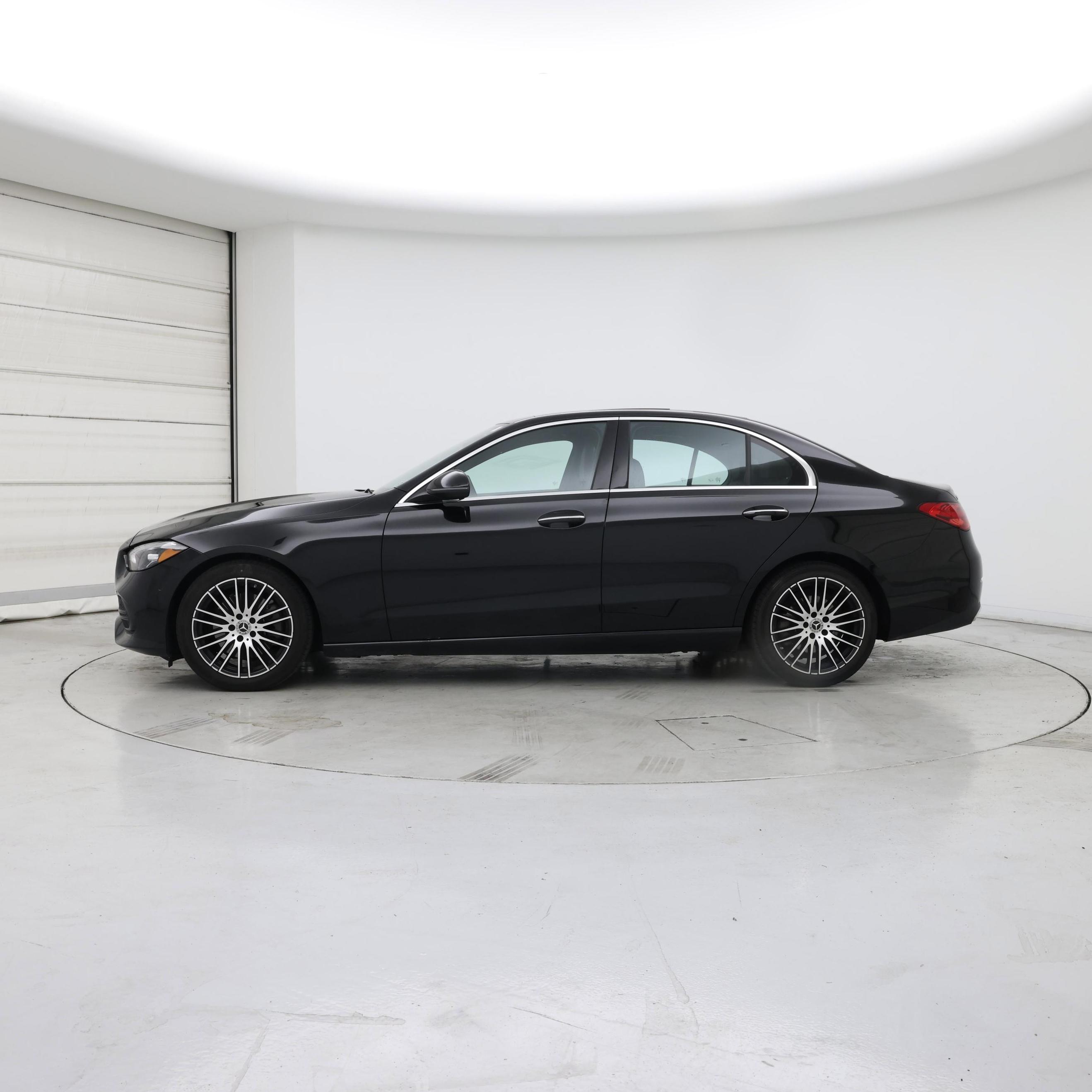 Thumbnail: 2024 Mercedes-Benz C-Class - 3