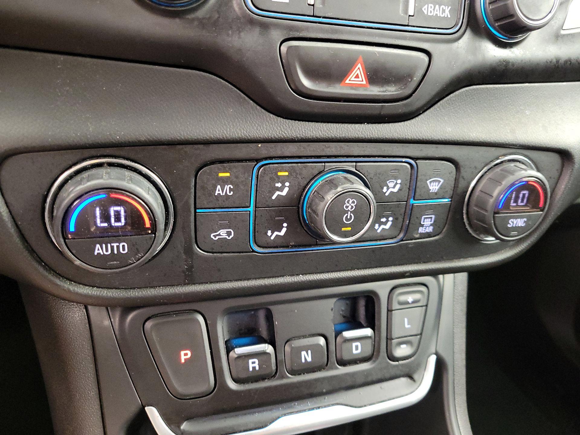 Thumbnail: 2021 GMC Terrain - 16