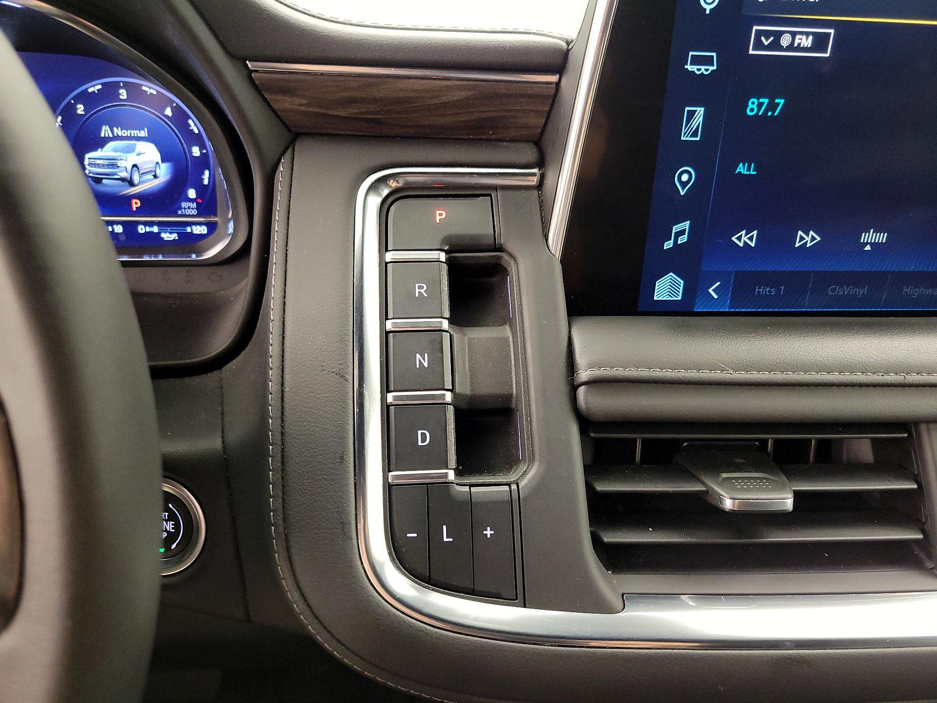 Thumbnail: 2023 Chevrolet Tahoe - 18