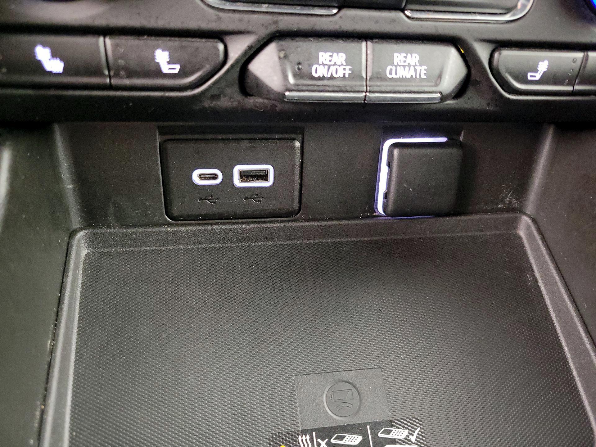 Thumbnail: 2023 Chevrolet Tahoe - 19