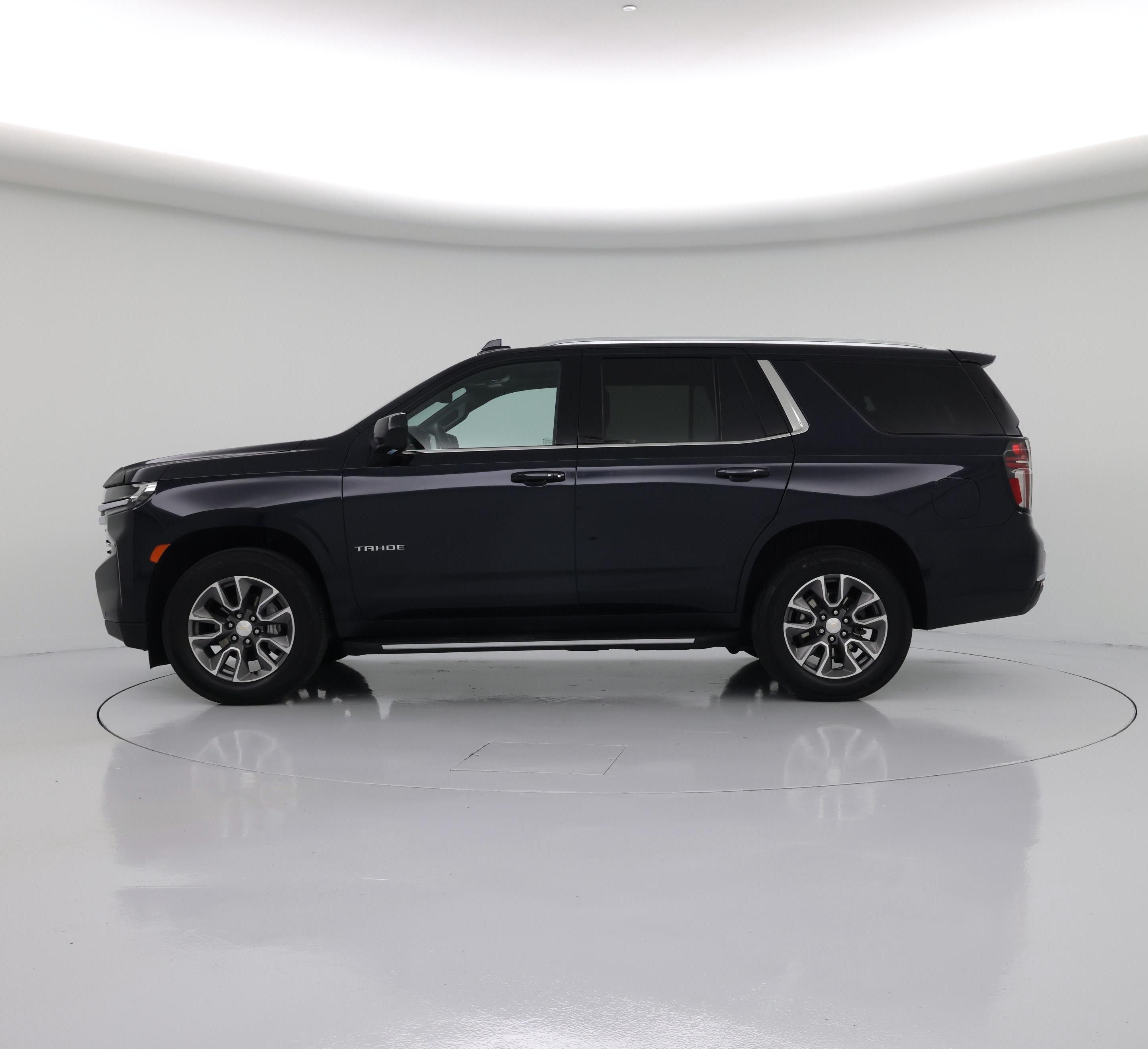 Thumbnail: 2023 Chevrolet Tahoe - 3