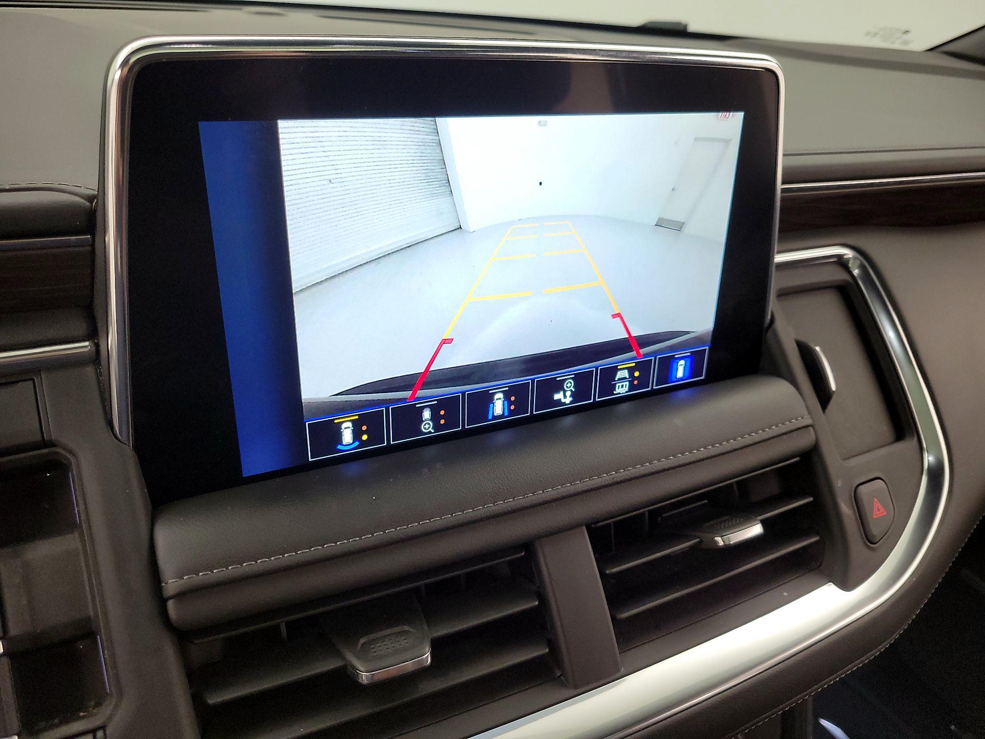 Thumbnail: 2023 Chevrolet Suburban - 14