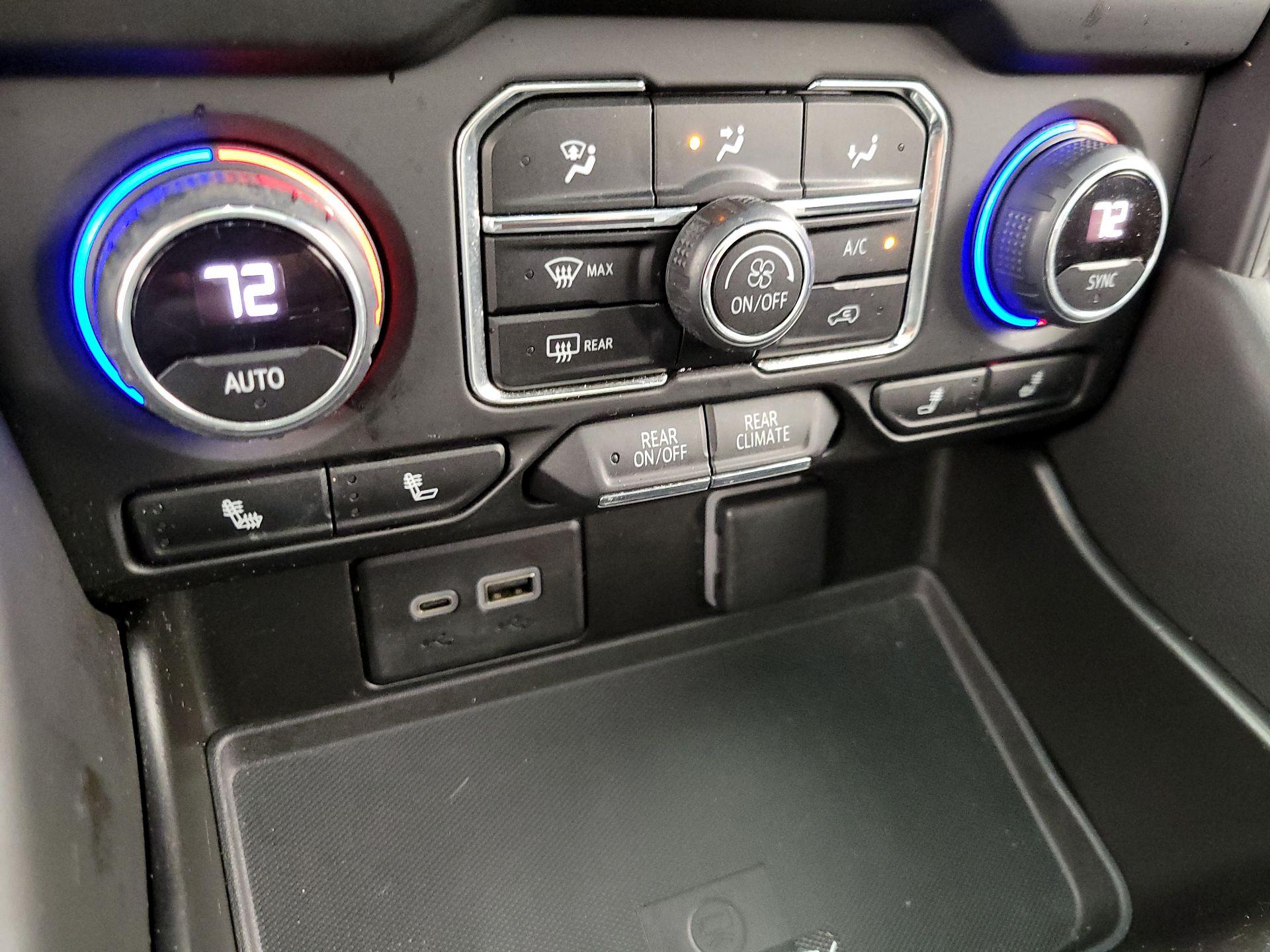 Thumbnail: 2023 Chevrolet Suburban - 16