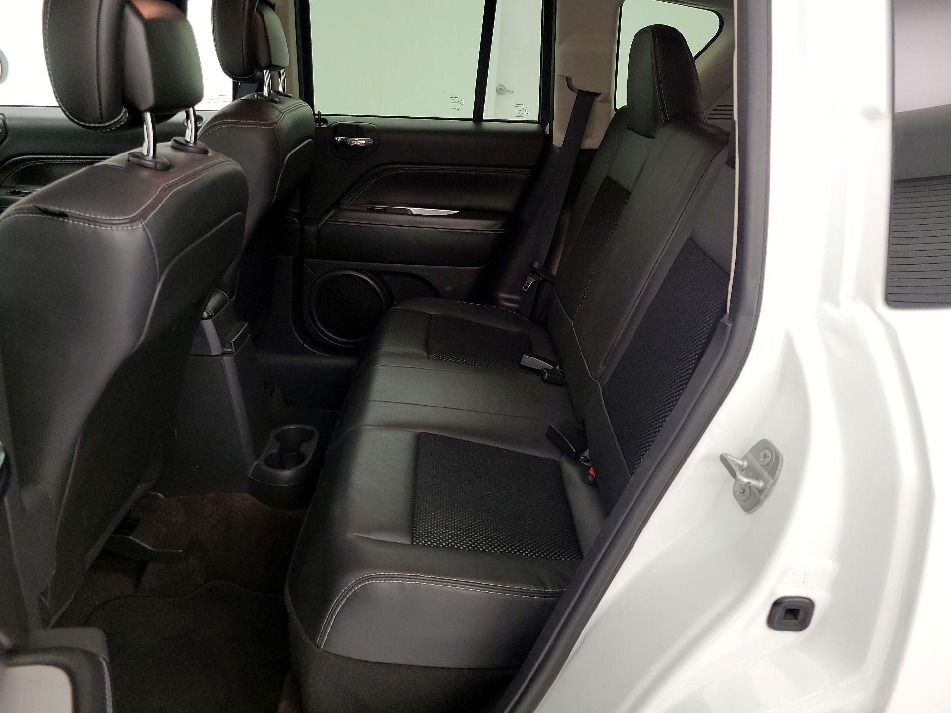 Thumbnail: 2014 Jeep Compass - 17