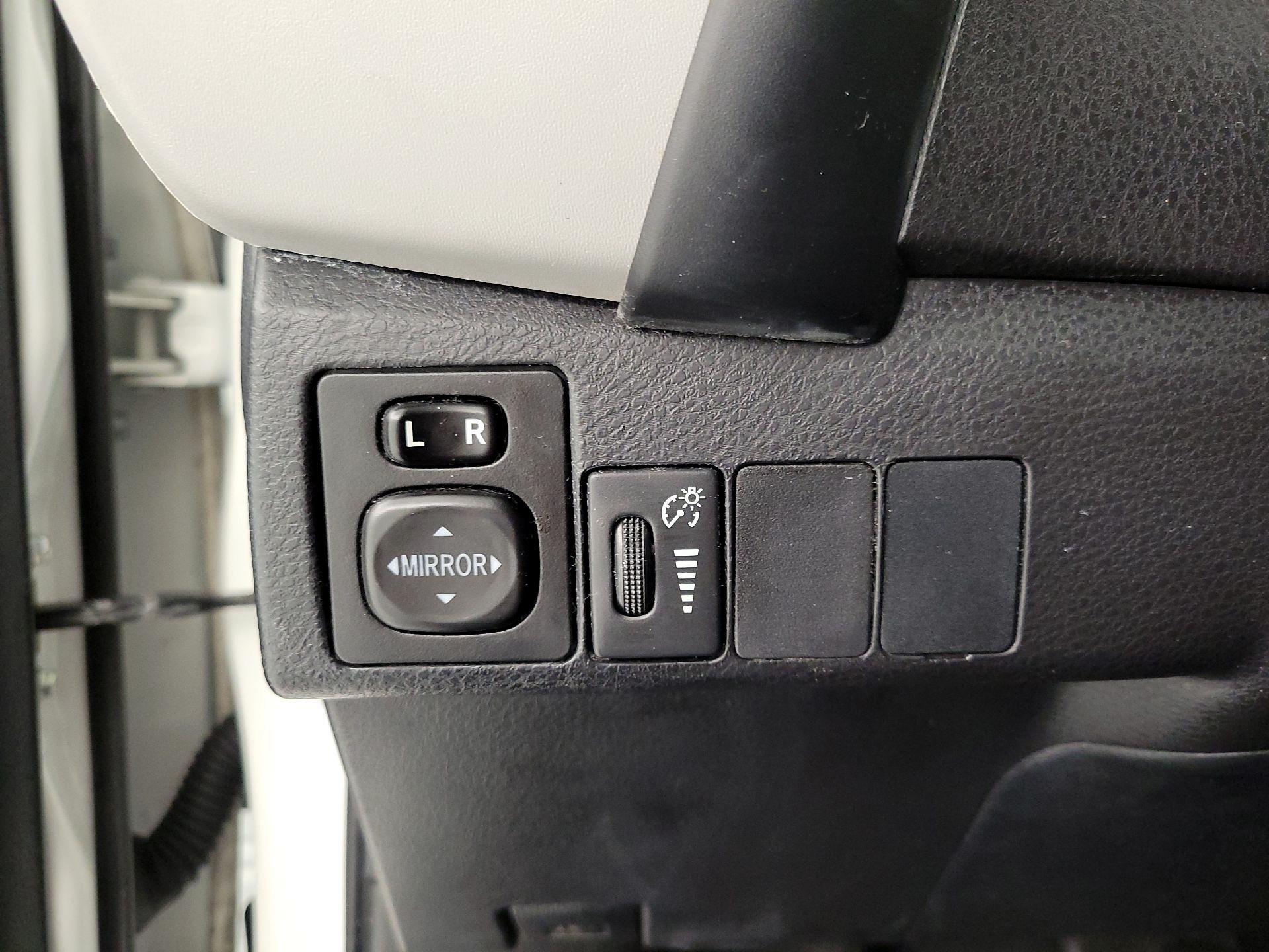 Thumbnail: 2018 Toyota Corolla - 13